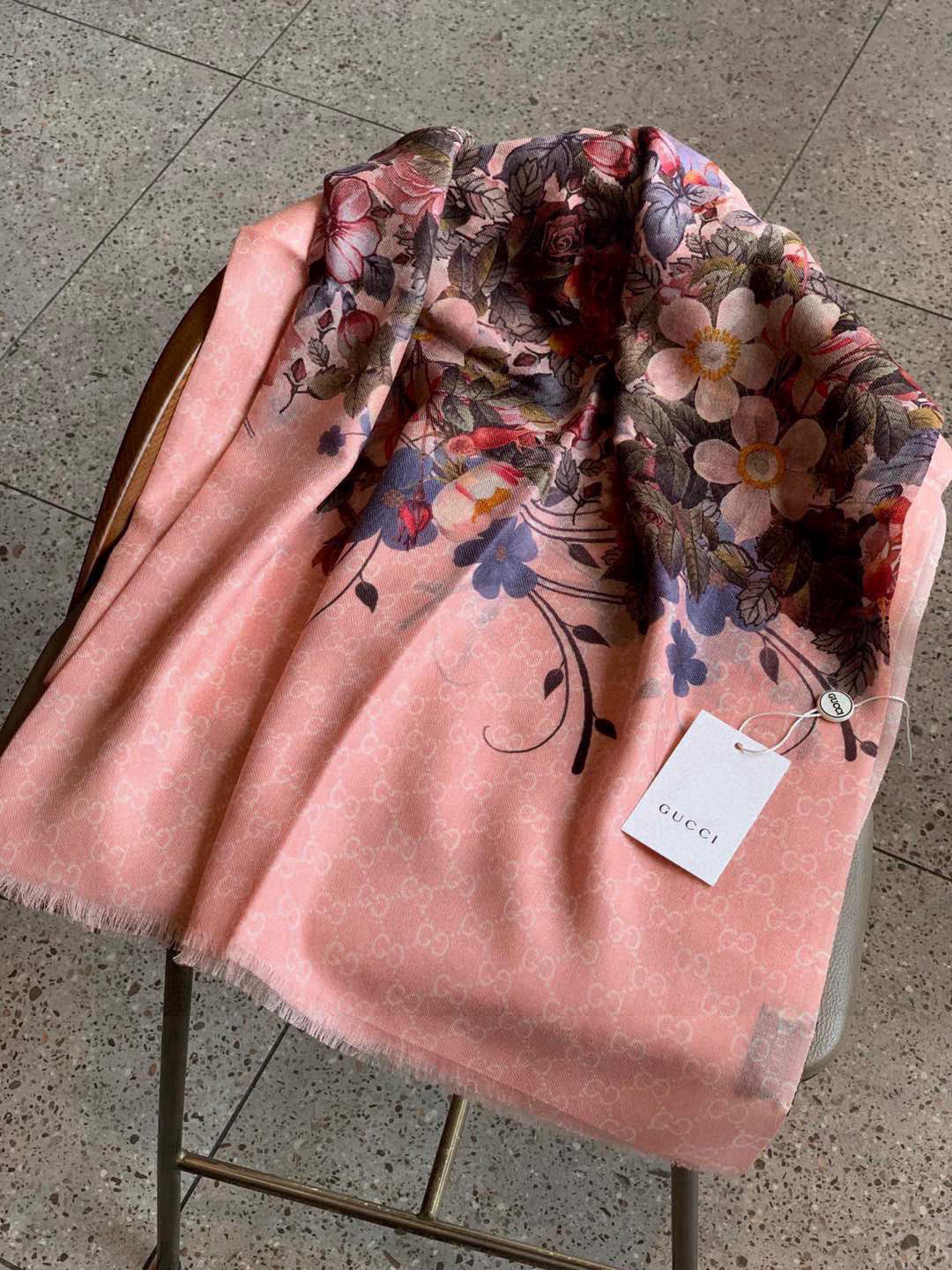  💟秀外慧中，美到过分❗️上身效果疯狂的喜欢❗️Gucci New~300支高端戒指绒！真心美爆了的设计