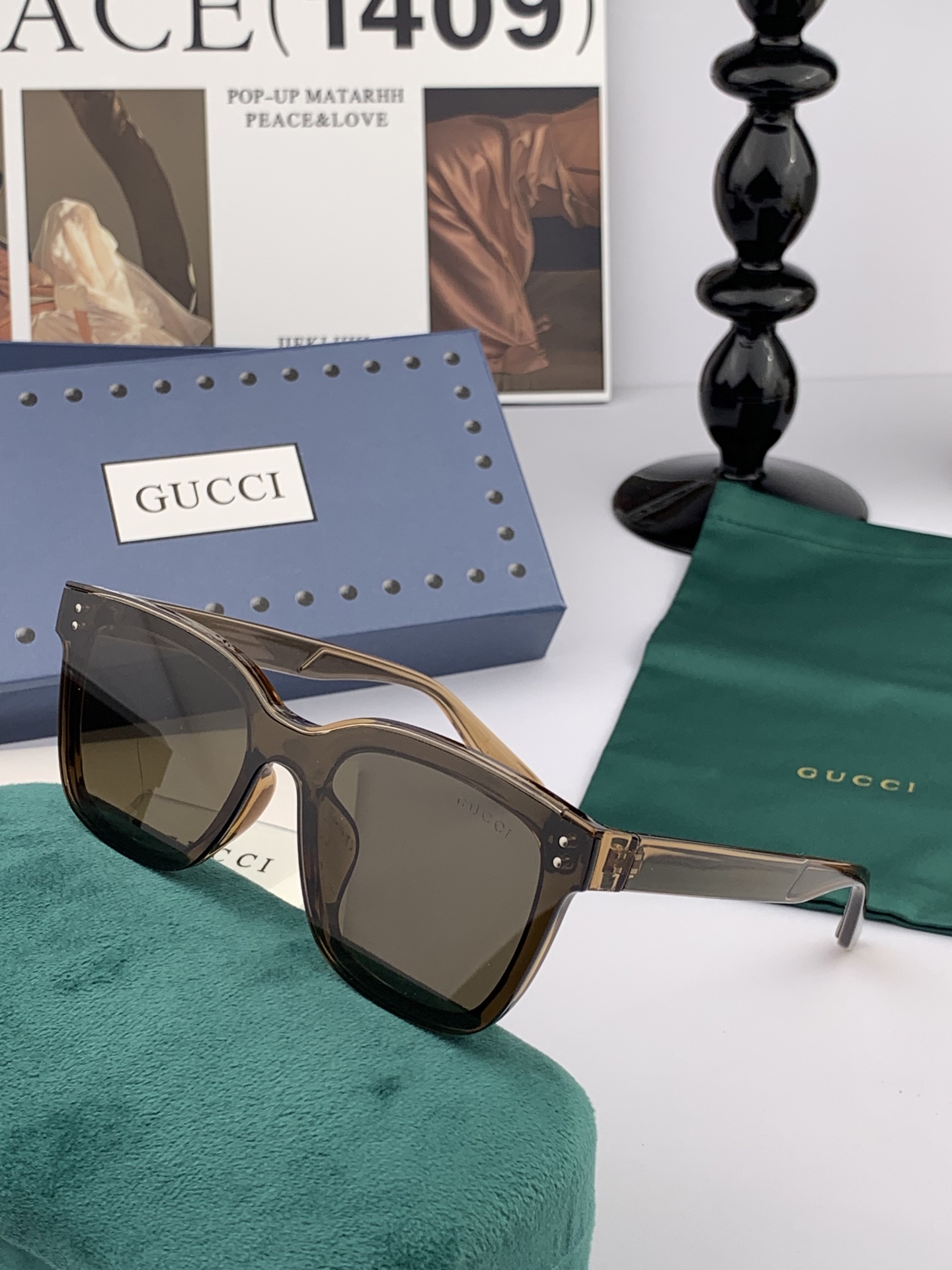  GUCCI  新款连体尼龙偏光太眼镜，情侣款时尚方框太阳镜佩戴舒适网红潮流款墨镜，大气女人范儿，大脸