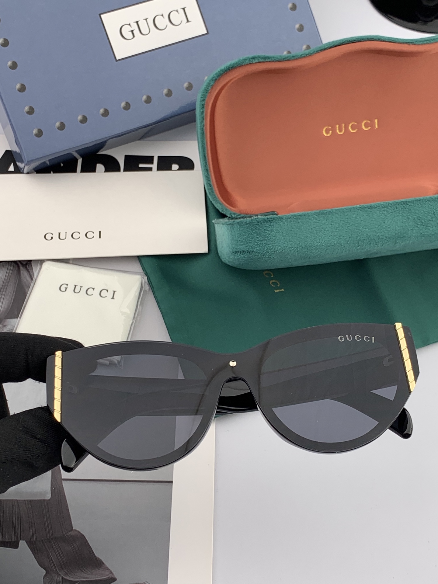 🔺 【GUCCI】2025开春新款 潮流爆款 时尚方框太阳镜 高品质 佩戴舒适 网红潮款墨镜 型号：G