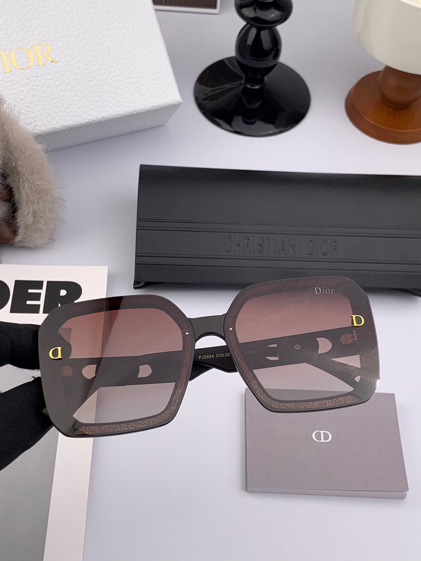 🔺 【DIOR-迪奥】2025开春新款 潮流爆款 时尚方框偏光太阳镜 高品质 佩戴舒适 网红潮款墨镜 型