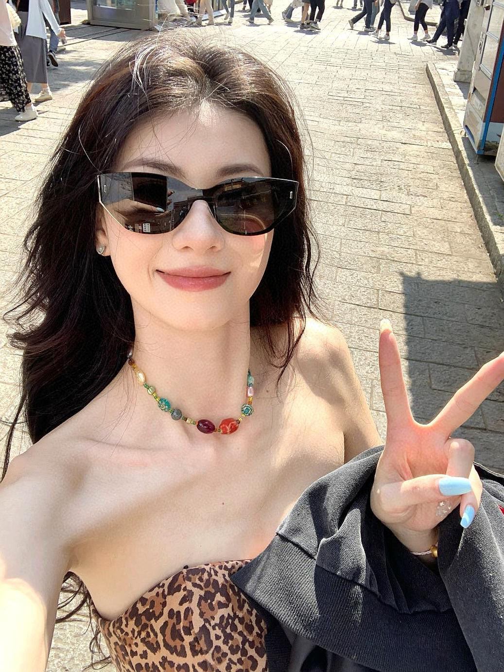   GUCCI  新款连体尼龙偏光太眼镜，情侣款时尚方框太阳镜佩戴舒适网红潮流款墨镜，大气女人范儿，大脸