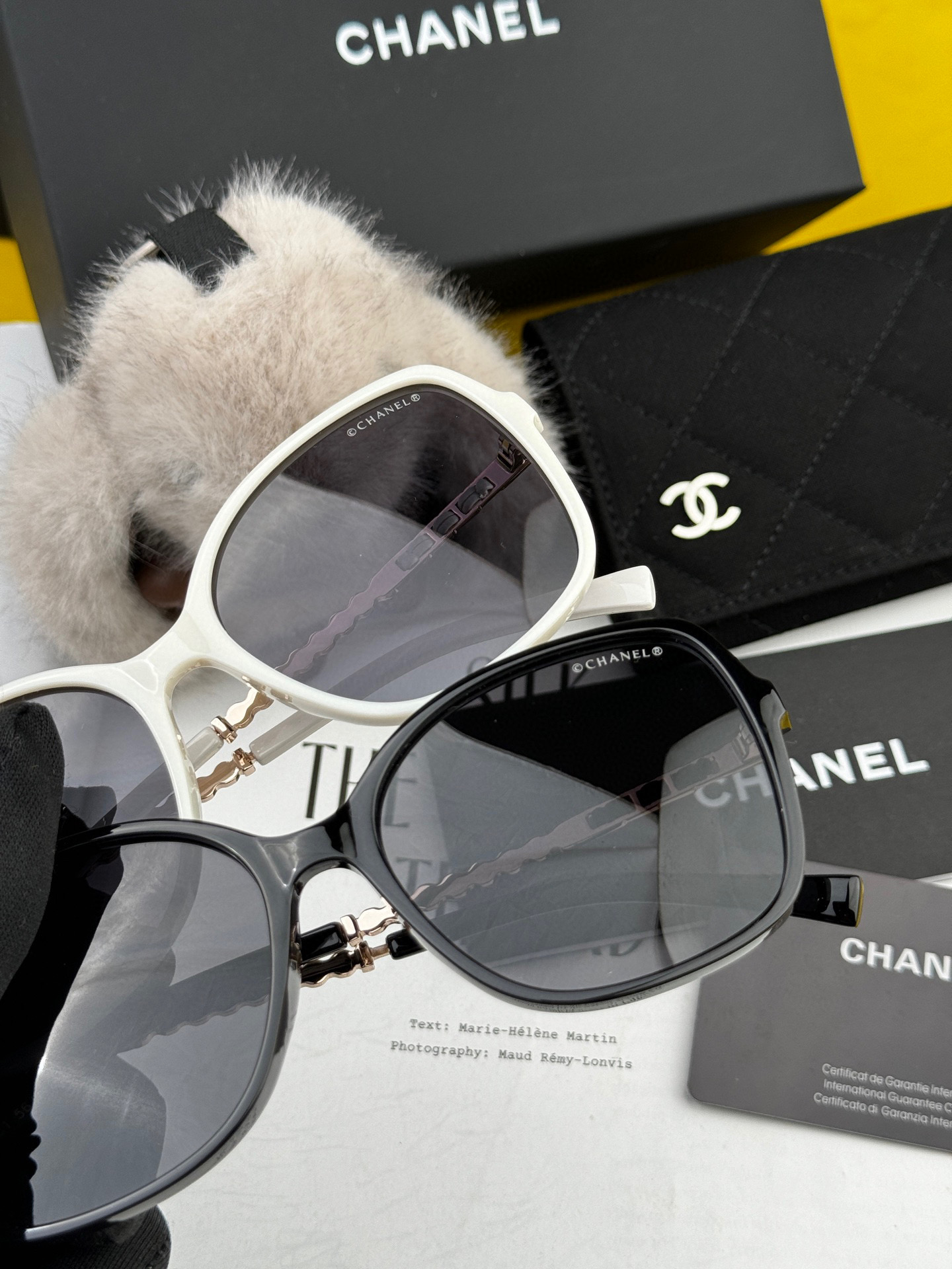    新品CHANEL 香奈儿珍珠太阳镜以独特魅力和前卫风格诠释春夏最新眼镜，质感超好佩带舒适 型号：C