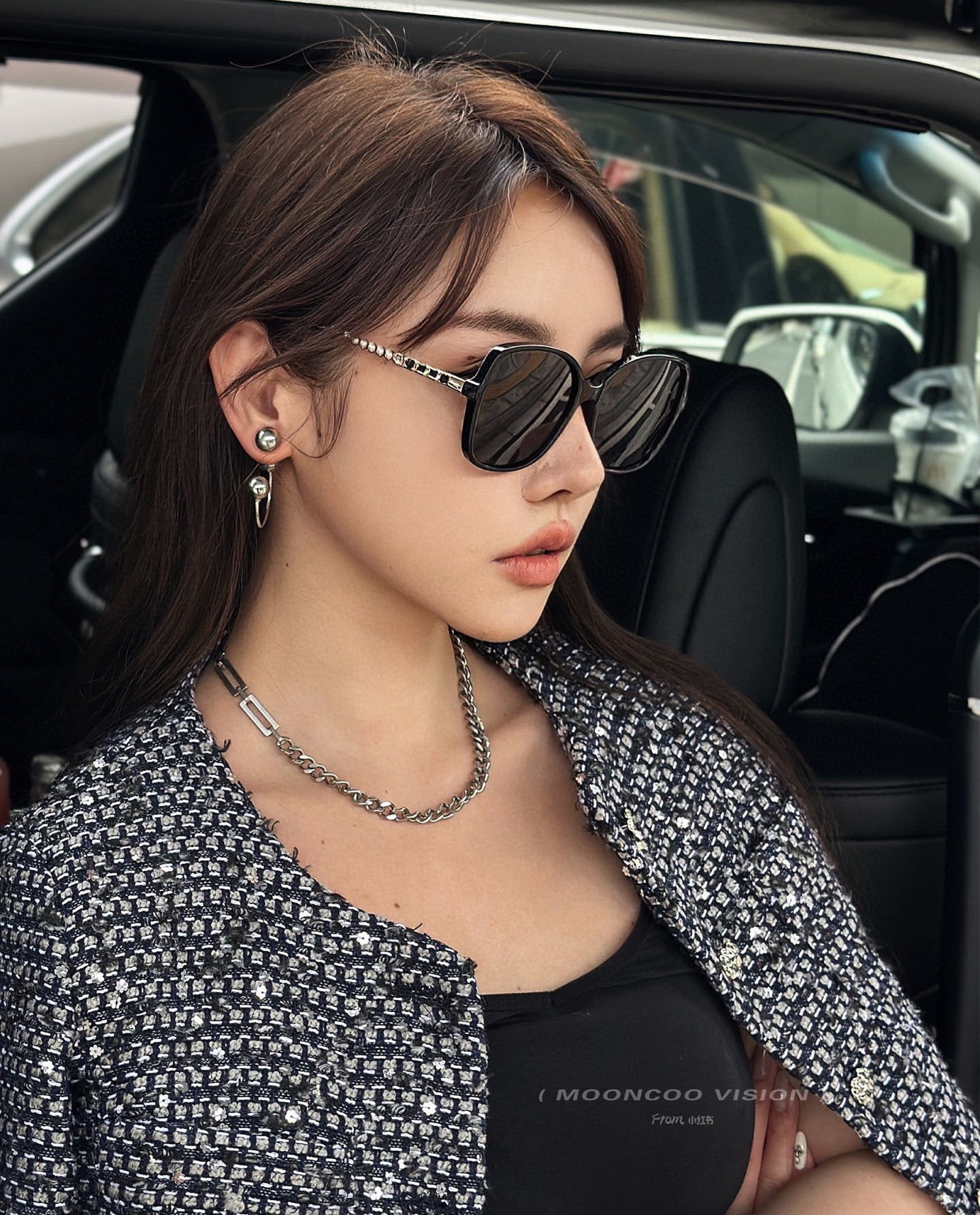    新品CHANEL 香奈儿珍珠太阳镜以独特魅力和前卫风格诠释春夏最新眼镜，质感超好佩带舒适 型号：C