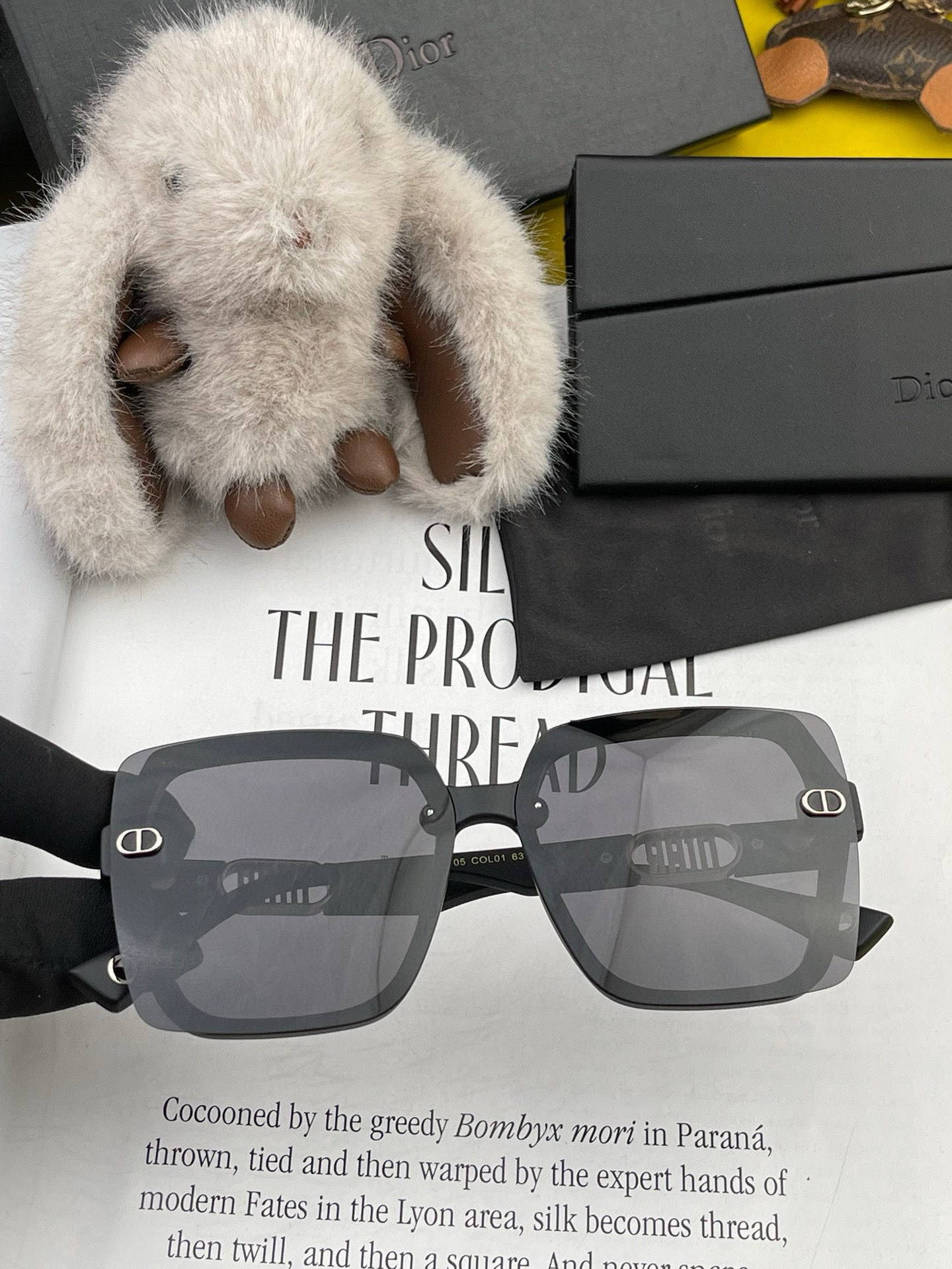 🔺 【DIOR-迪奥】2025开春新款 潮流爆款 时尚方框偏光太阳镜 高品质 佩戴舒适 网红潮款墨镜 女