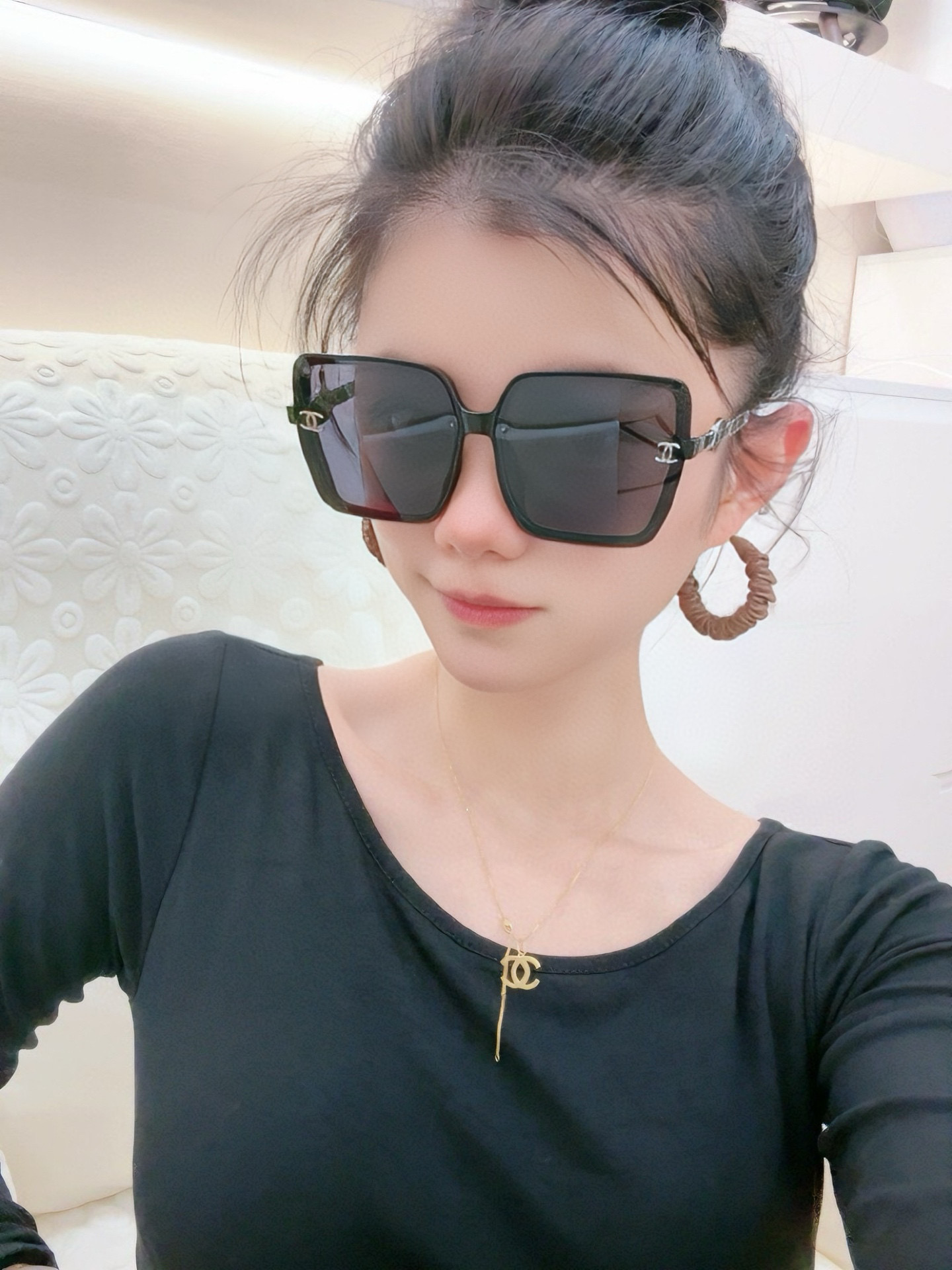    新品CHANEL 香奈儿太阳镜以独特魅力和前卫风格诠释春夏最新眼镜，质感超好佩带舒适 型号：CH7