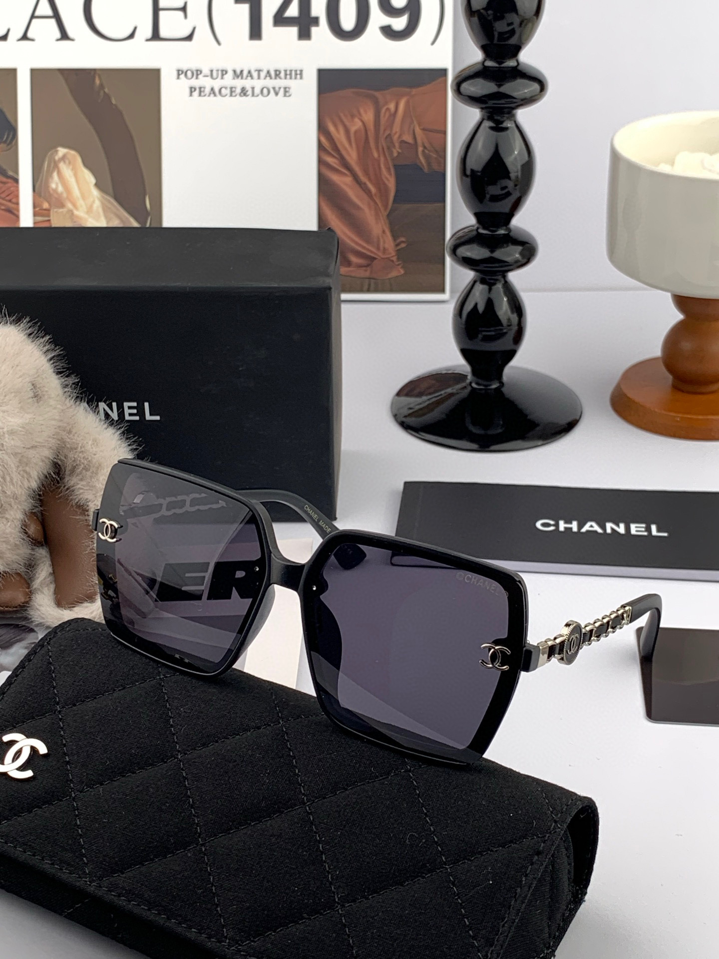    新品CHANEL 香奈儿太阳镜以独特魅力和前卫风格诠释春夏最新眼镜，质感超好佩带舒适 型号：CH7