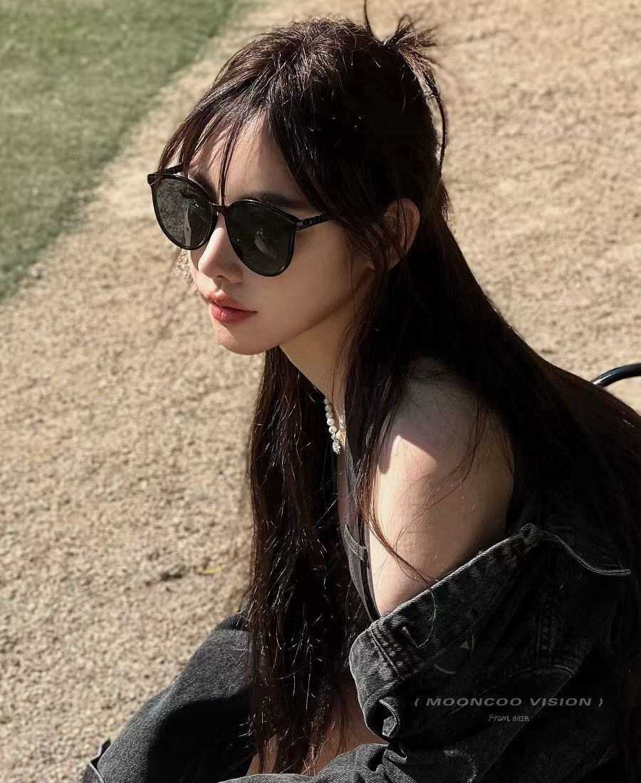  【CHANEL】香奈儿 2025新款潮流爆款 时尚方框太阳镜 佩戴舒适 网红潮款墨镜  女士高清加厚偏