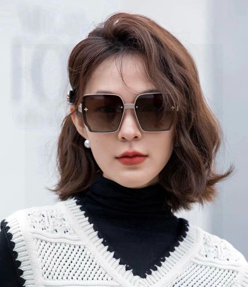 NO:253740,【TR polarization series】lv large frame sunglasses sunglasses classic square frame design, not picky about face shape, it shows temperament, whether paired with a coat or a dress, polarized lenses prevent UV rays Model L1007 glasses sunglasses, glasses, louis vuitton, skirts19860909【TR偏光系列】lv大框太阳镜墨镜经典的方框设计,不挑脸型,无论搭配大衣还是连衣裙都非常显气质偏光镜片预防紫外线 型号L1007眼镜墨镜太阳镜,眼镜,louis vuitton,skirts,glasses