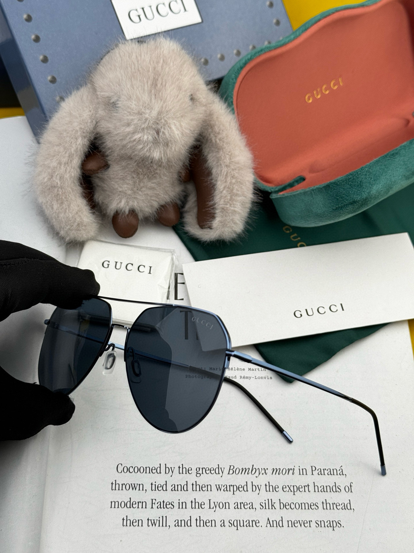         GUCCI 男款炫彩飞行员偏光太阳镜 ❤️材质：高清尼龙加厚卡槽高清偏光镜片 🌹无边框镜