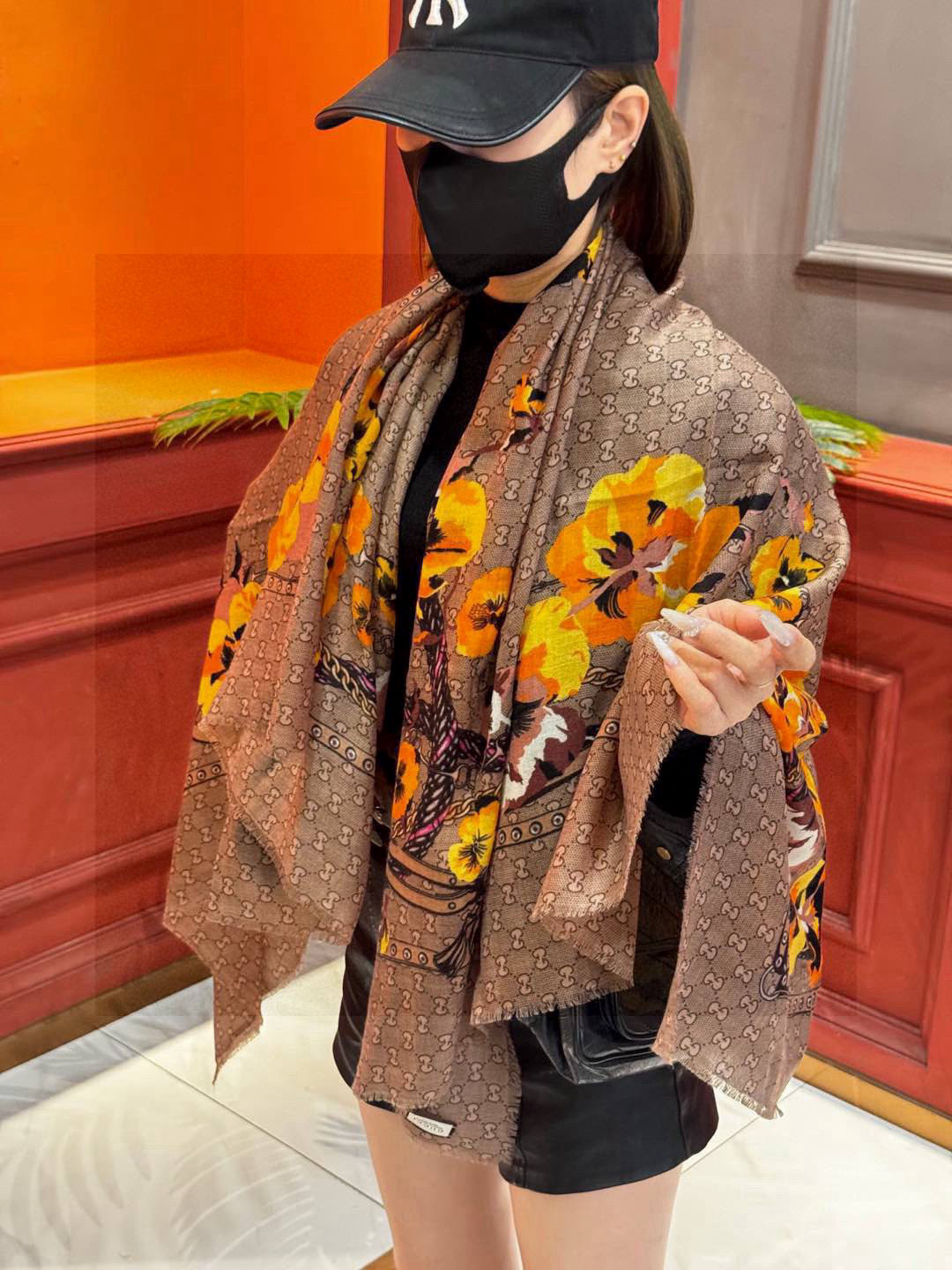   爆款出货 真正的海外原版货——从海外买的正品花了一个月画稿打版，要做咱们就做最好的💯 一花四色每色都
