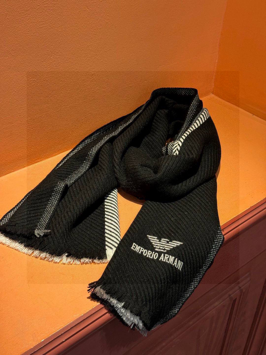   EMPORIO ARMANI。EA阿玛尼。秋冬新品，男士羊绒围巾。，无敌贴身质感，弹力极好，超级搭配