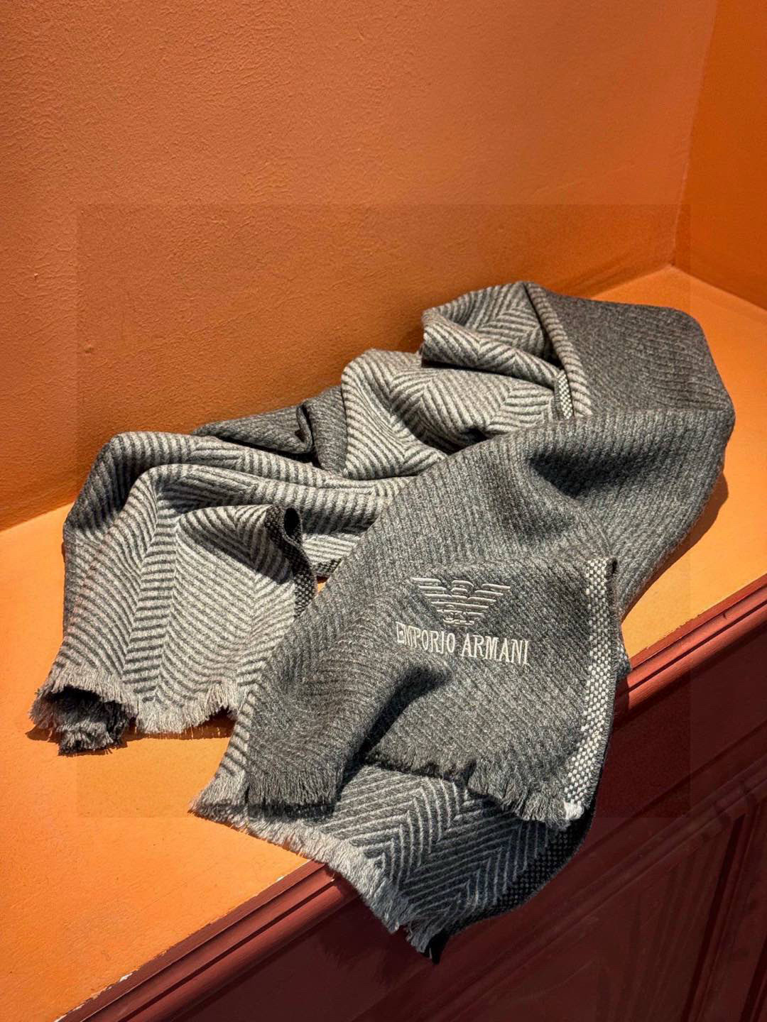   EMPORIO ARMANI。EA阿玛尼。秋冬新品，男士羊绒围巾。，无敌贴身质感，弹力极好，超级搭配
