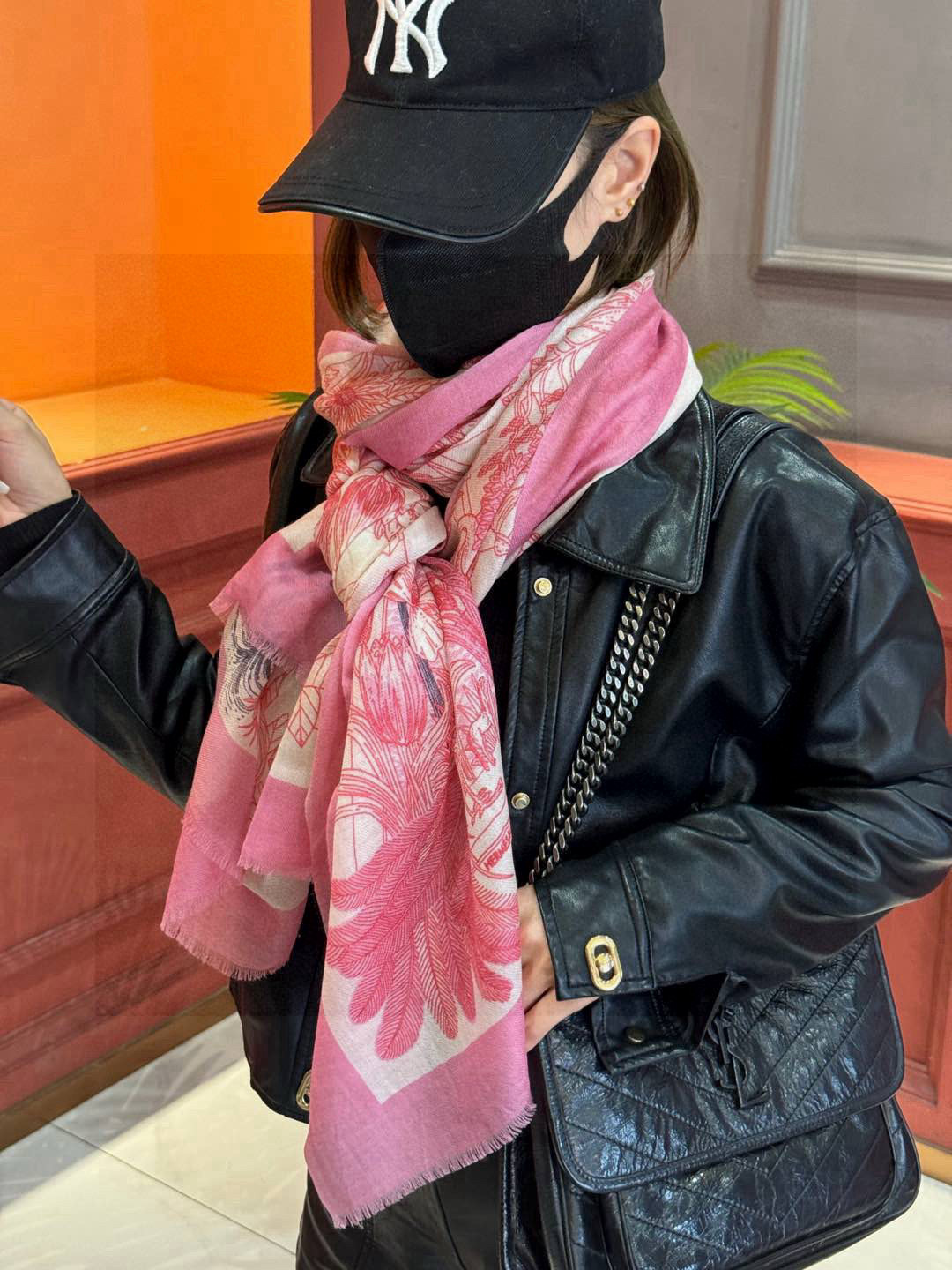  专柜同步 Hermes家买了都说好看【珍奇乐园羊绒长巾】‼️推荐💕顶级工艺超值‼️爱马仕专柜爆款🎁🎁羊