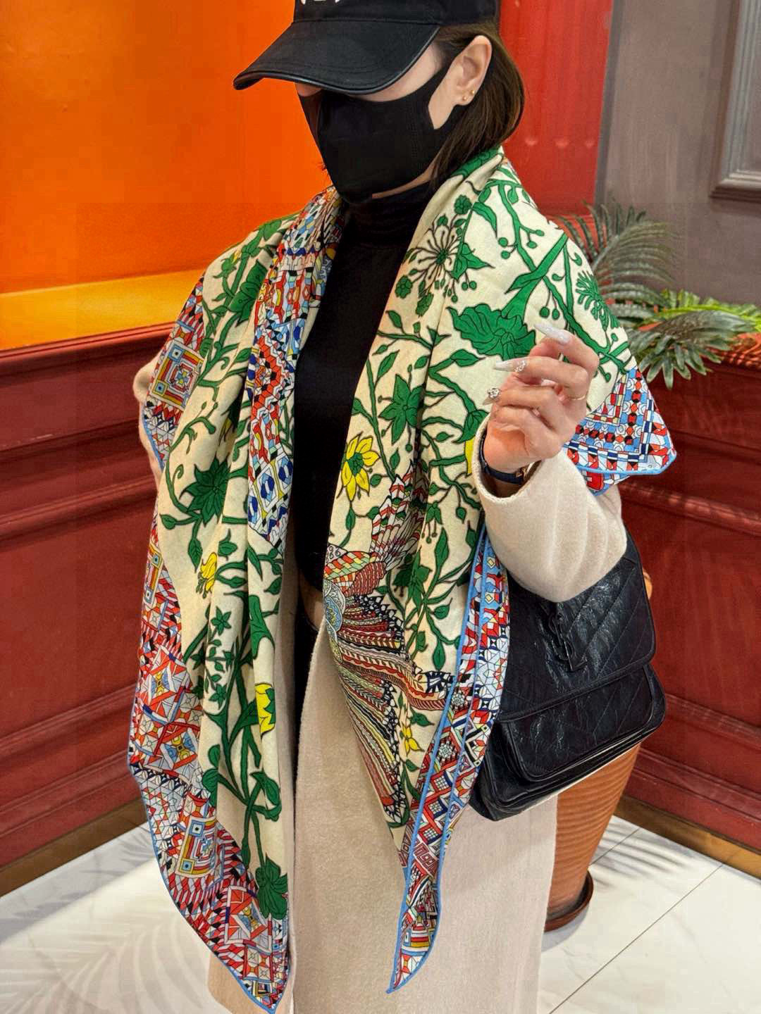 羊绒新款🆕👏👏买了都说好看‼️推荐💕爱马仕双面同色羊绒方巾【美洲豹与蜂鸟双面同色140】，顶级工艺超值