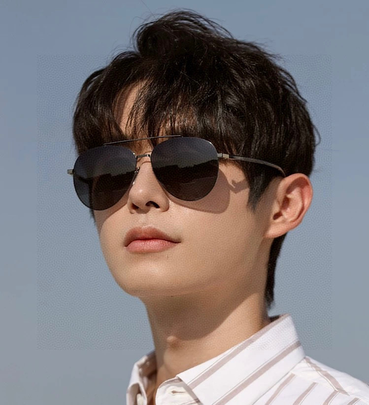        GUCCI 男款炫彩飞行员偏光太阳镜 ❤️材质：高清尼龙加厚卡槽高清偏光镜片 🌹无边框镜架