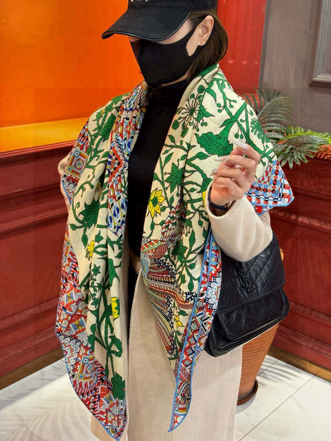  羊绒新款🆕👏👏买了都说好看‼️推荐💕爱马仕双面同色羊绒方巾【美洲豹与蜂鸟双面同色140】，顶级工艺超值