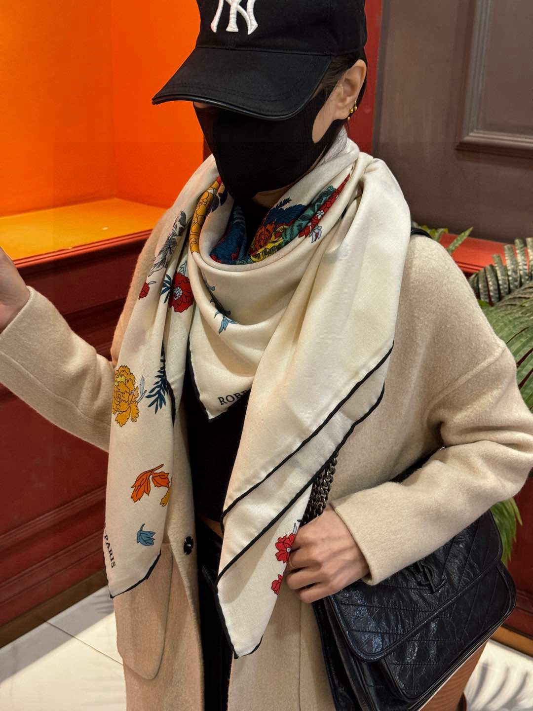 ❄【双面同色】原单Lv140cm丝绒方巾，《热气球》，本款方巾全新加入 U价🉐️ and Away 系列