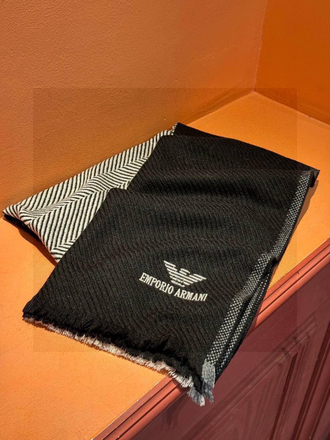   EMPORIO ARMANI。EA阿玛尼。秋冬新品，男士羊绒围巾。，无敌贴身质感，弹力极好，超级搭配