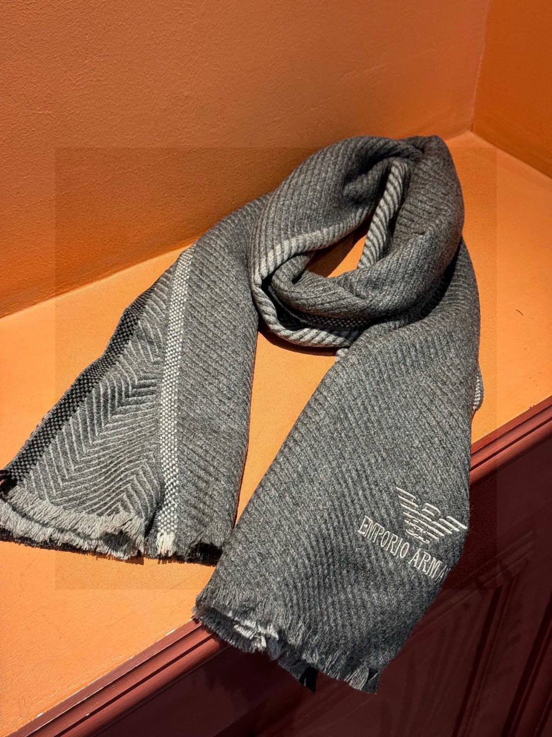   EMPORIO ARMANI。EA阿玛尼。秋冬新品，男士羊绒围巾。，无敌贴身质感，弹力极好，超级搭配