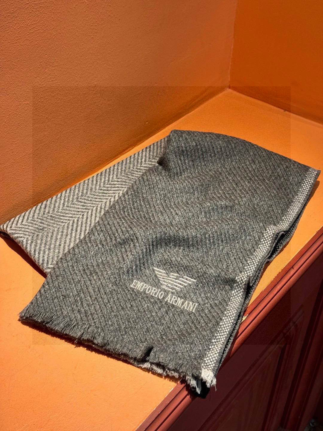   EMPORIO ARMANI。EA阿玛尼。秋冬新品，男士羊绒围巾。，无敌贴身质感，弹力极好，超级搭配
