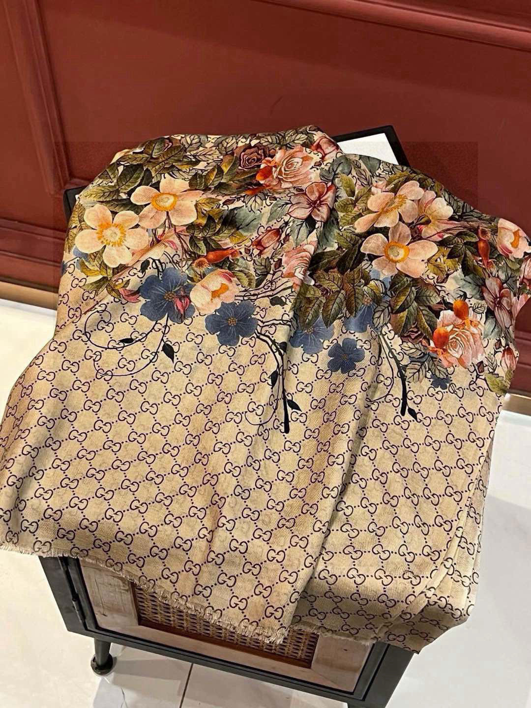  💟秀外慧中，美到过分❗️上身效果疯狂的喜欢❗️Gucci New~300支高端戒指绒！真心美爆了的设计