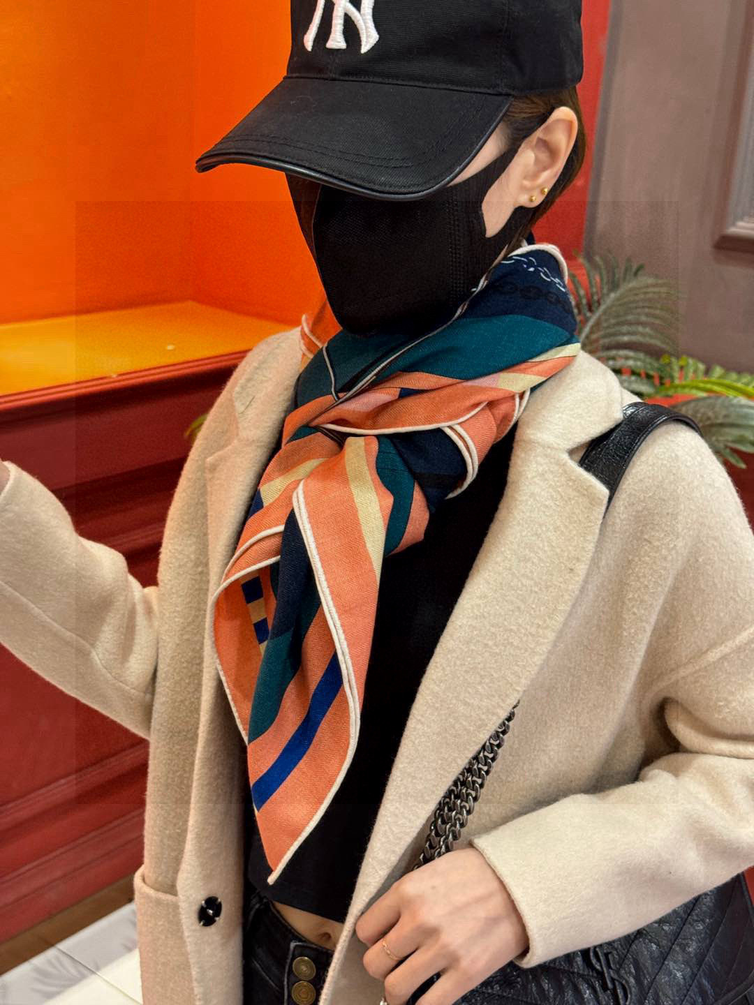 ❄️【双面同色】原单爱马仕140cm丝绒方巾💕 《平衡马车》,没有体验过野村大辅的豪华马车,就不算拥有丰
