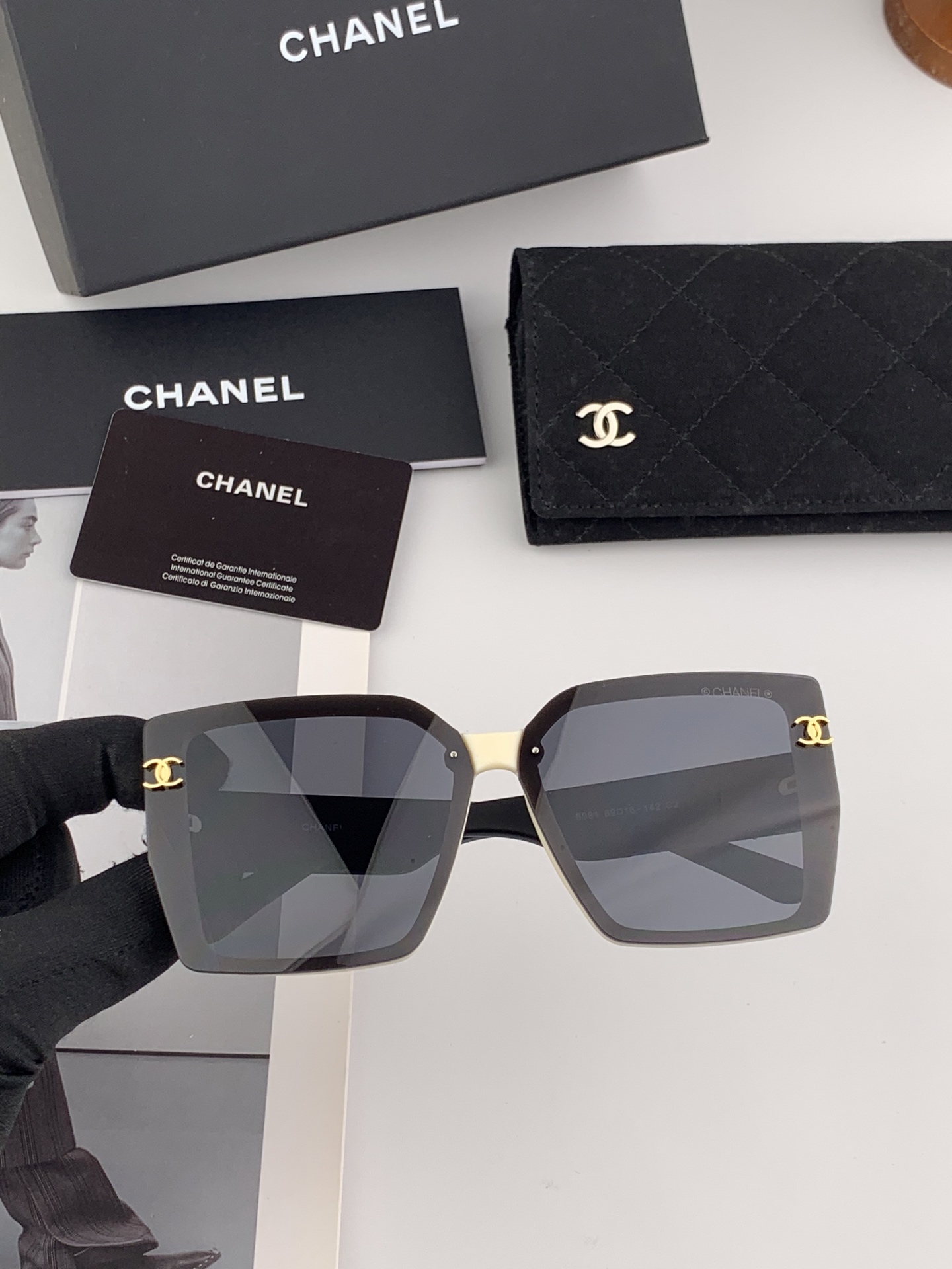 🔺CHANEL🔻2025官方早春新款，众多明星同款色香奈儿‼️‼️新款大框墨镜 ，🌈🌈宝丽来超清太阳镜🔝