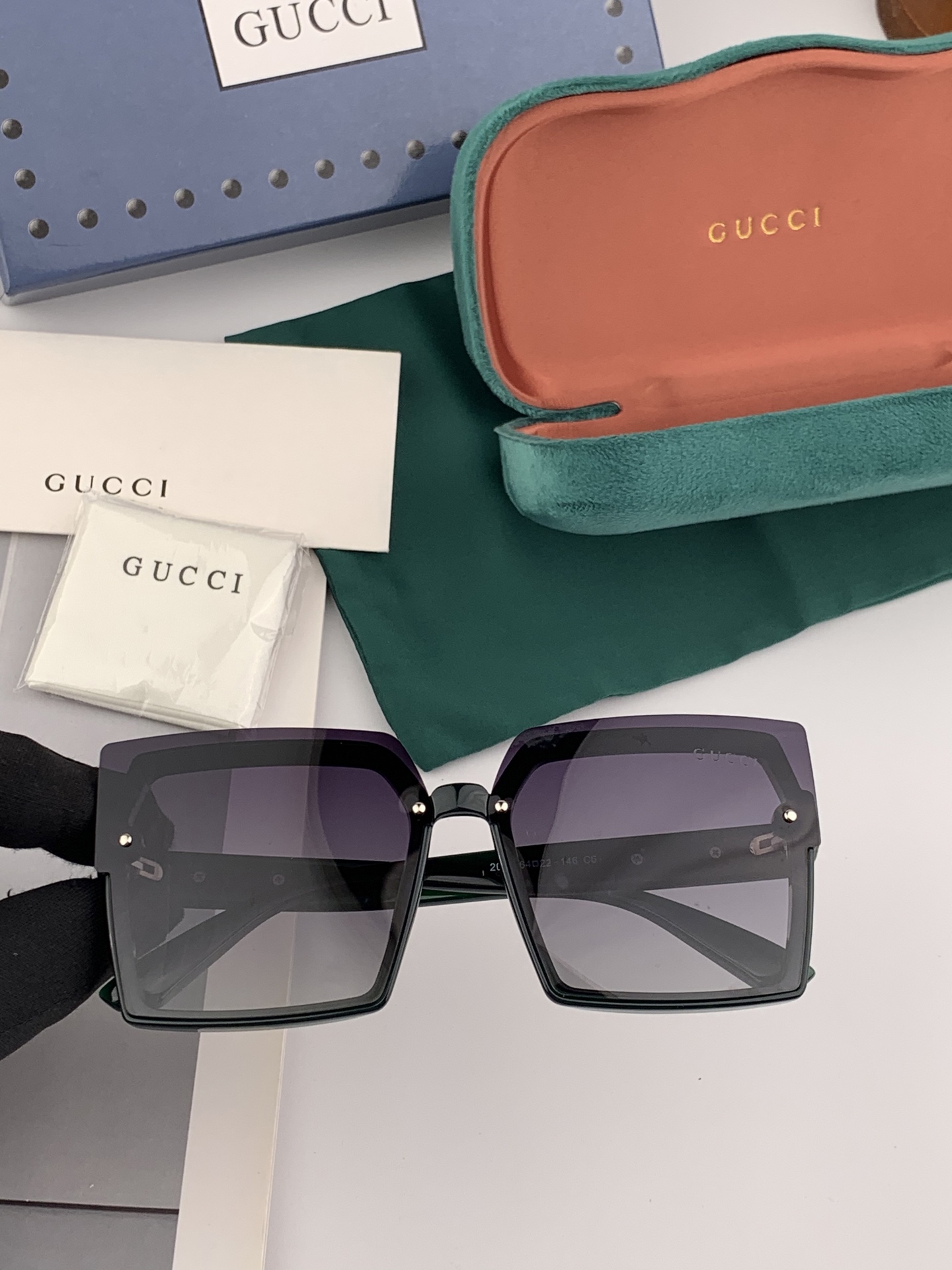  💍新款GUCCI偏光太阳镜得意开车驾驶镜时尚墨镜💐💐🌸世界顶级奢华品牌，品质保证！😍😍经典款, 明星热