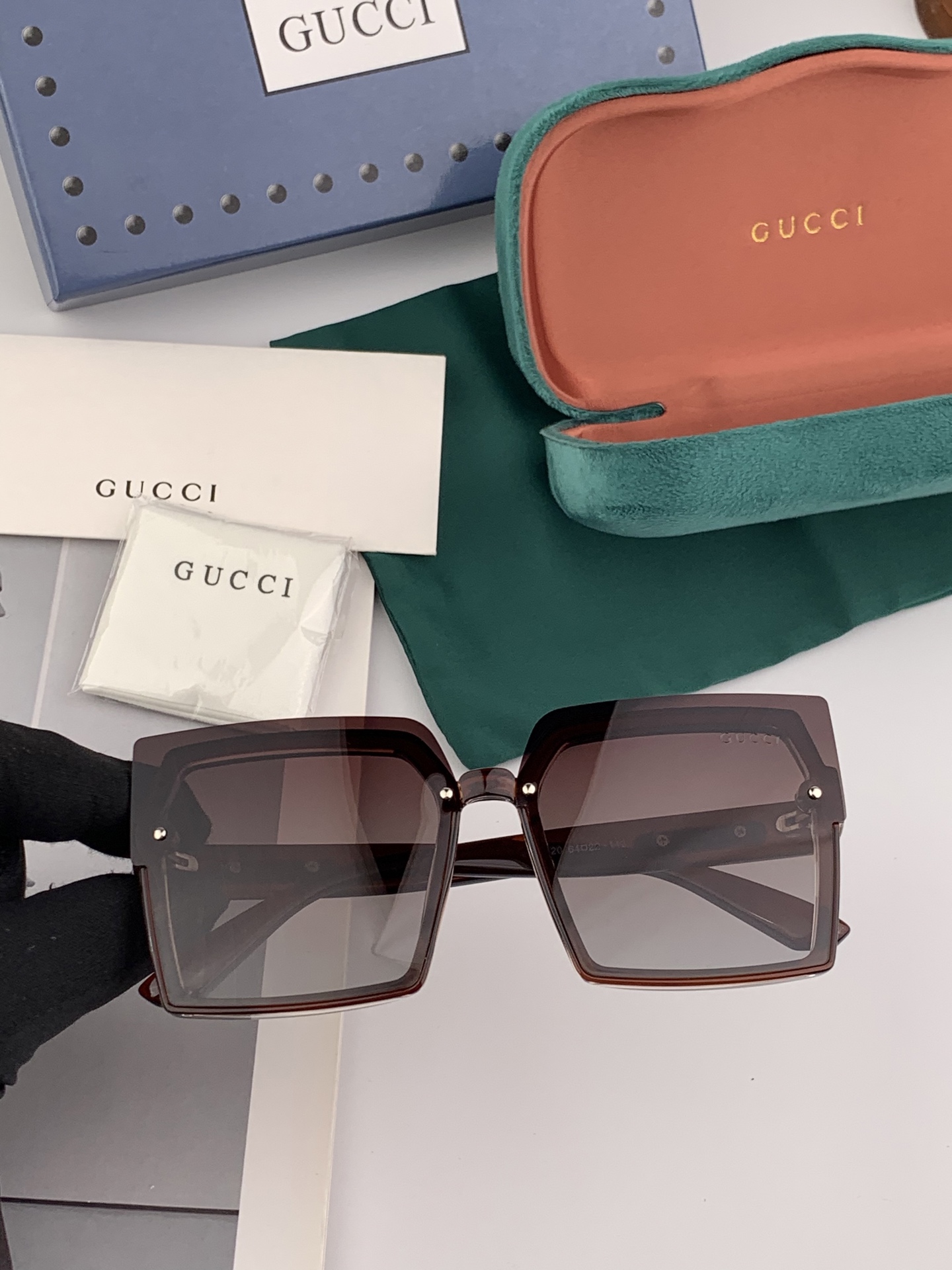  💍新款GUCCI偏光太阳镜得意开车驾驶镜时尚墨镜💐💐🌸世界顶级奢华品牌，品质保证！😍😍经典款, 明星热