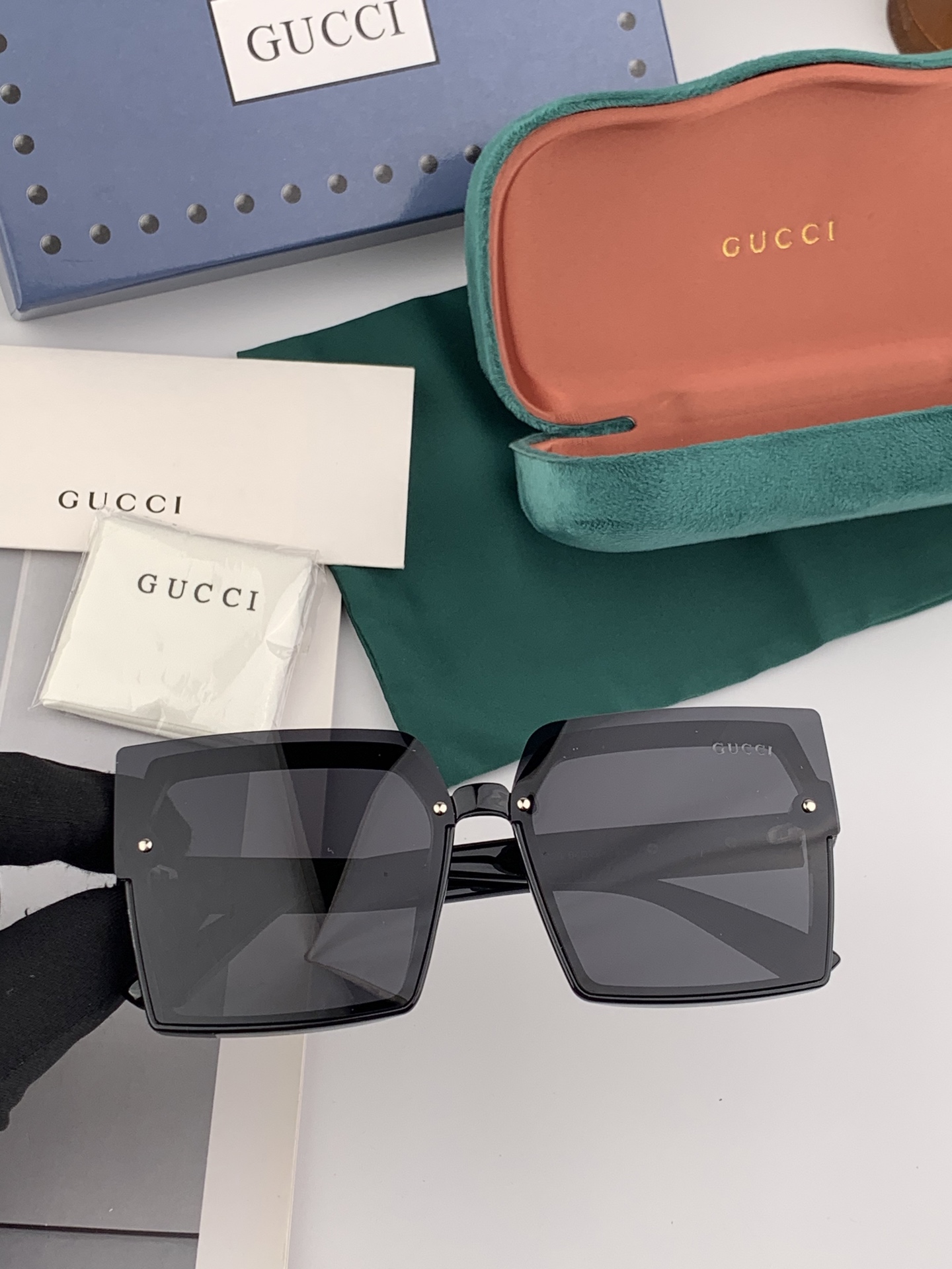  💍新款GUCCI偏光太阳镜得意开车驾驶镜时尚墨镜💐💐🌸世界顶级奢华品牌，品质保证！😍😍经典款, 明星热
