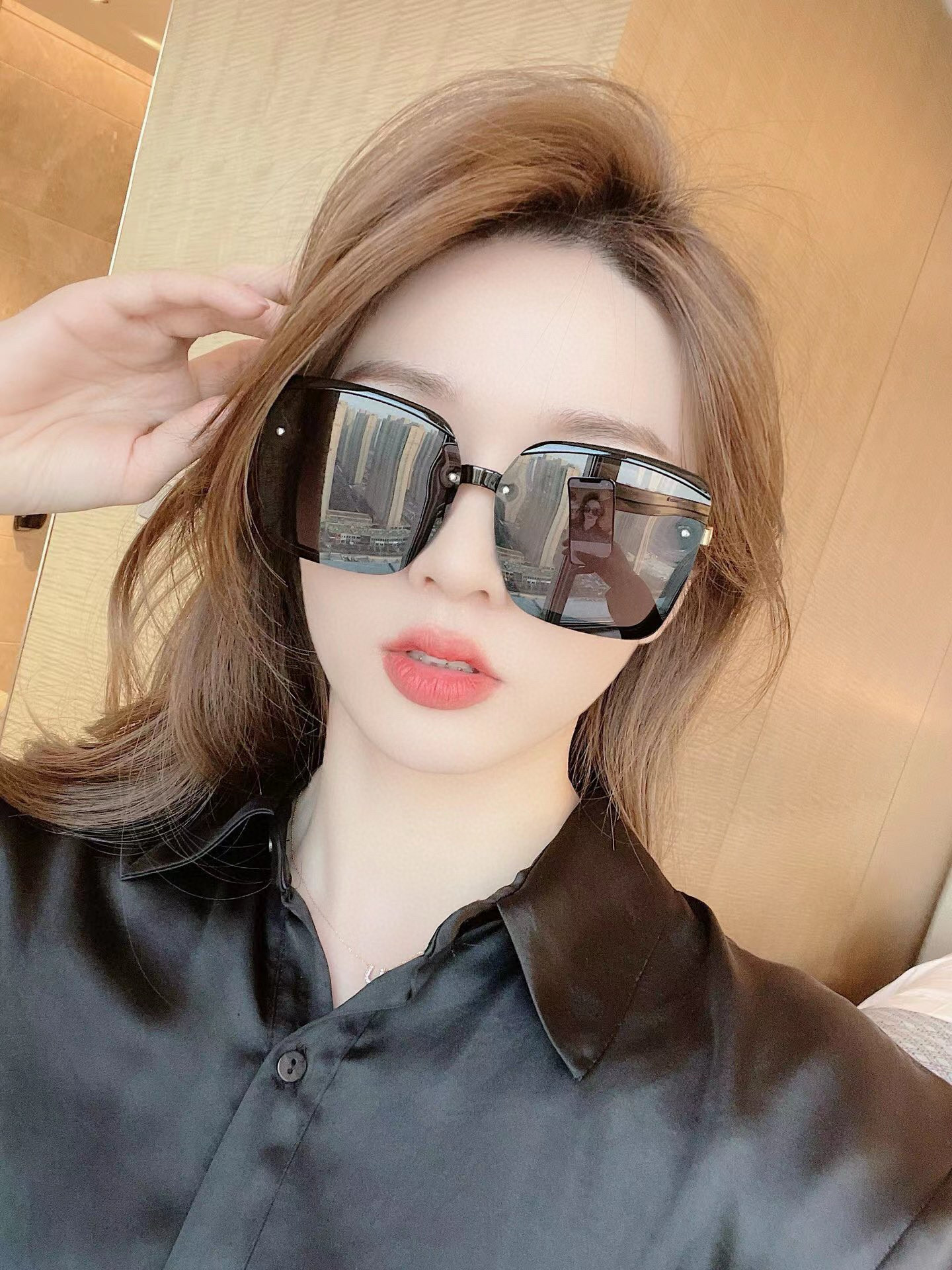 【CHANEL】香奈儿 2025新款潮流爆款 时尚方框太阳镜 佩戴舒适 网红潮款墨镜  ♥️♥️型号：C