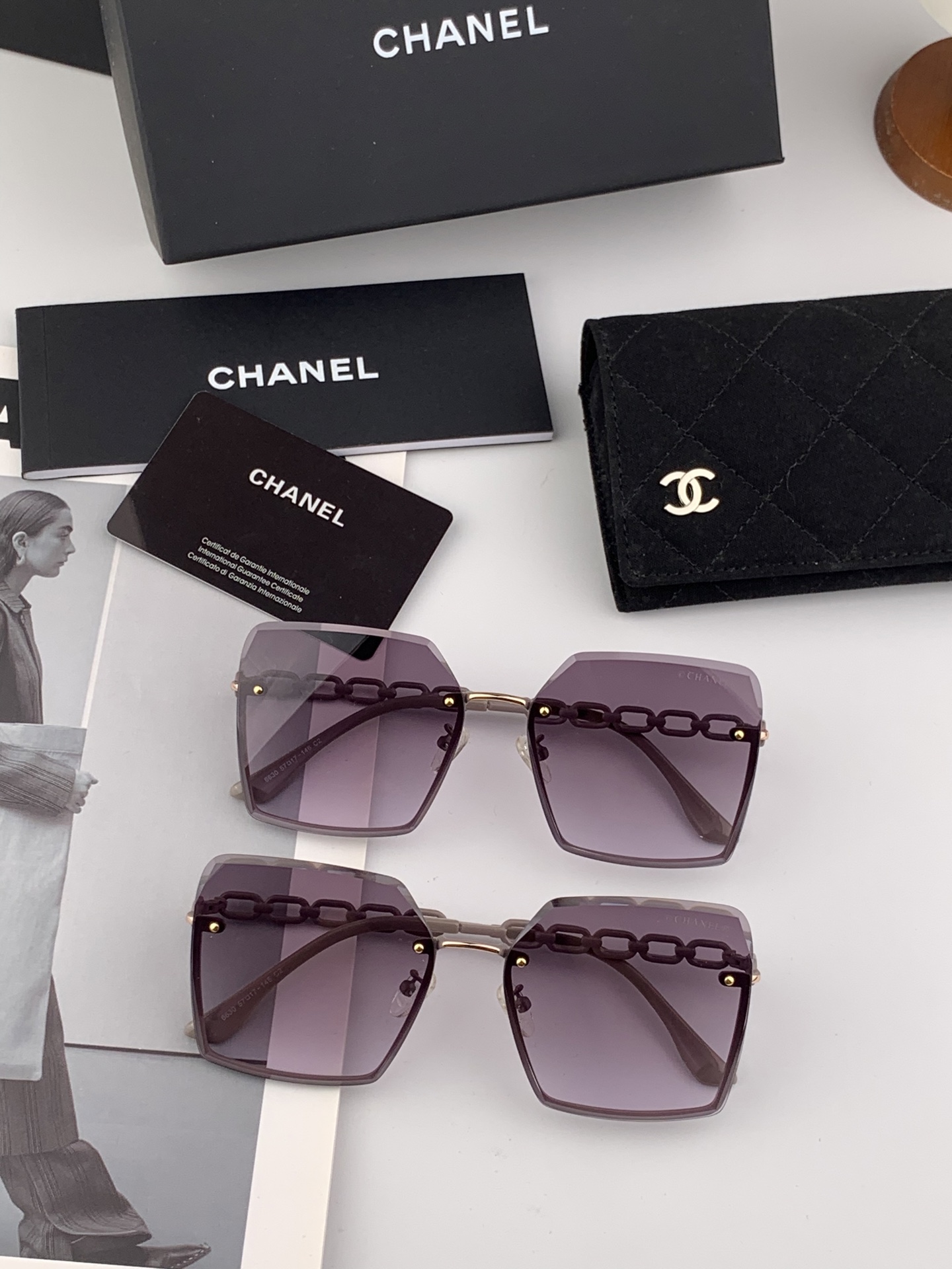  【CHANEL】香奈儿  新款尼龙偏光太眼镜，无框钻石 切边更有质感，大气女人范儿，大脸小脸都好看 ！