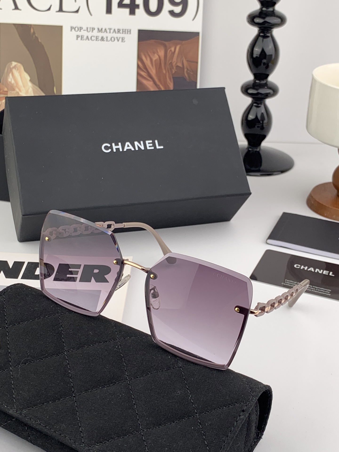  【CHANEL】香奈儿  新款尼龙偏光太眼镜，无框钻石 切边更有质感，大气女人范儿，大脸小脸都好看 ！