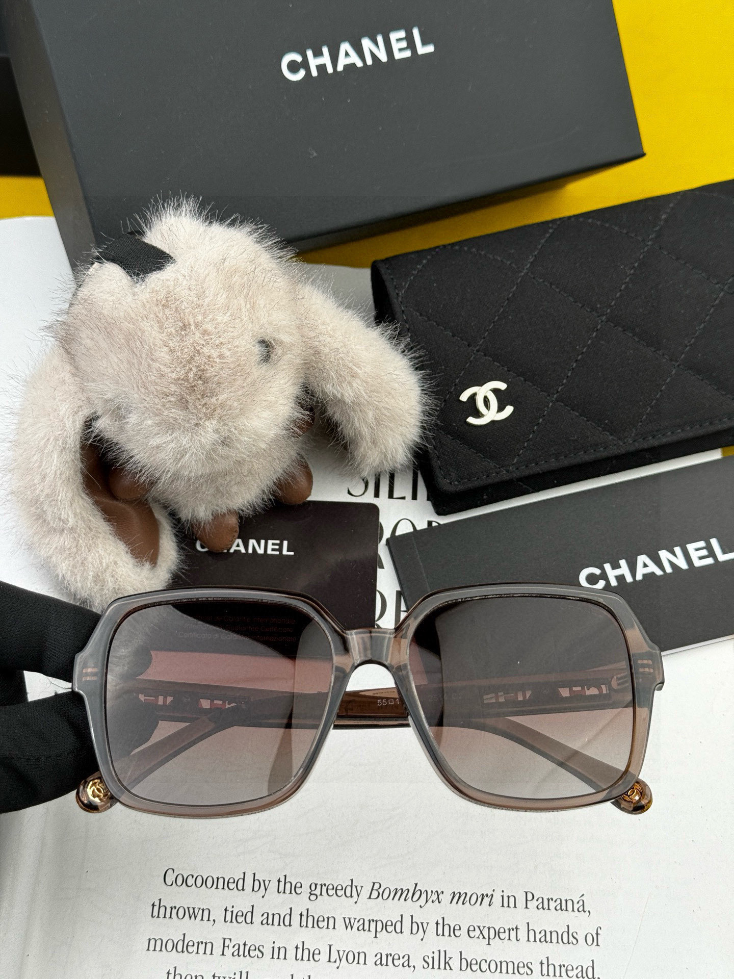 【CHANEL】香奈儿 2025新款潮流爆款 时尚方框太阳镜 佩戴舒适 网红潮款墨镜  女士高清加厚偏光