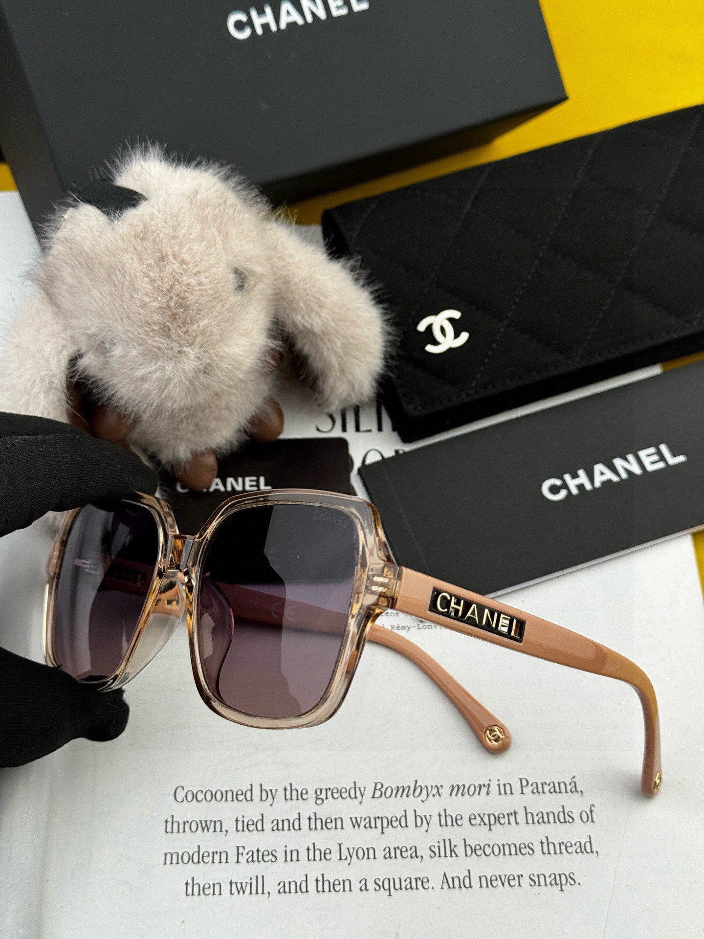 【CHANEL】香奈儿 2025新款潮流爆款 时尚方框太阳镜 佩戴舒适 网红潮款墨镜  女士高清加厚偏光