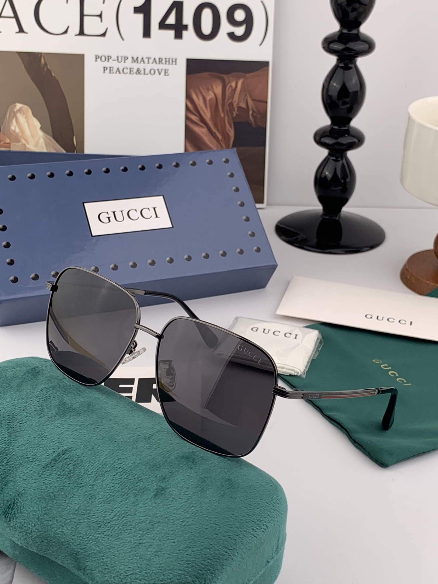   Gucci 。  高品质男女款墨镜   👍 进口宝丽来偏光镜片  。蛤蟆镜 开车钓鱼都可 。百搭显瘦