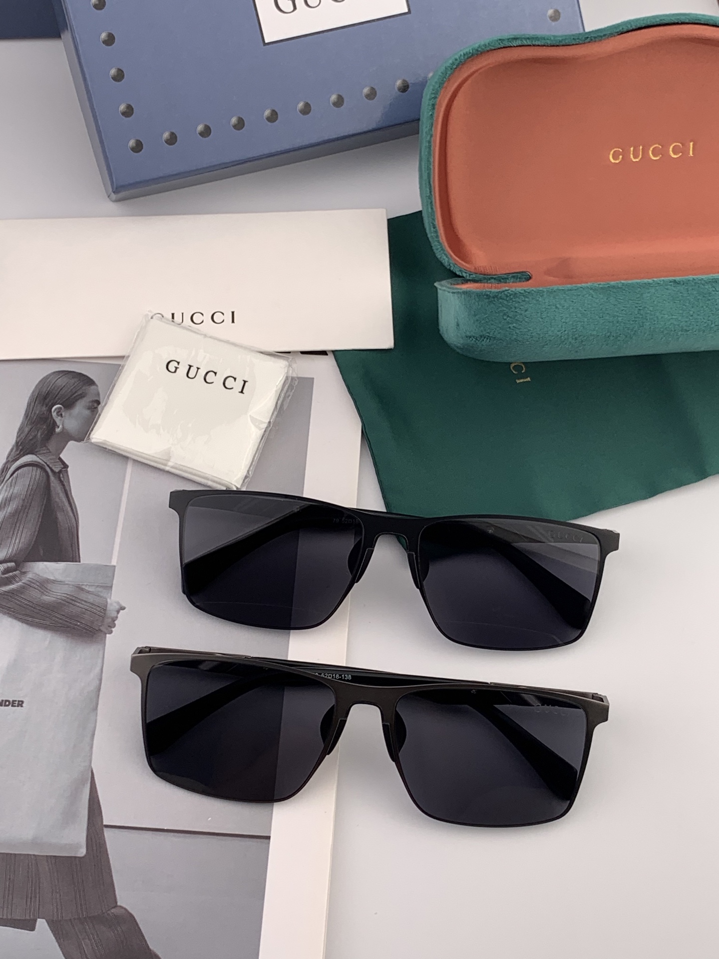        GUCCI 男款炫彩飞行员偏光太阳镜 ❤️材质：高清尼龙加厚卡槽高清偏光镜片 🌹无边框镜架