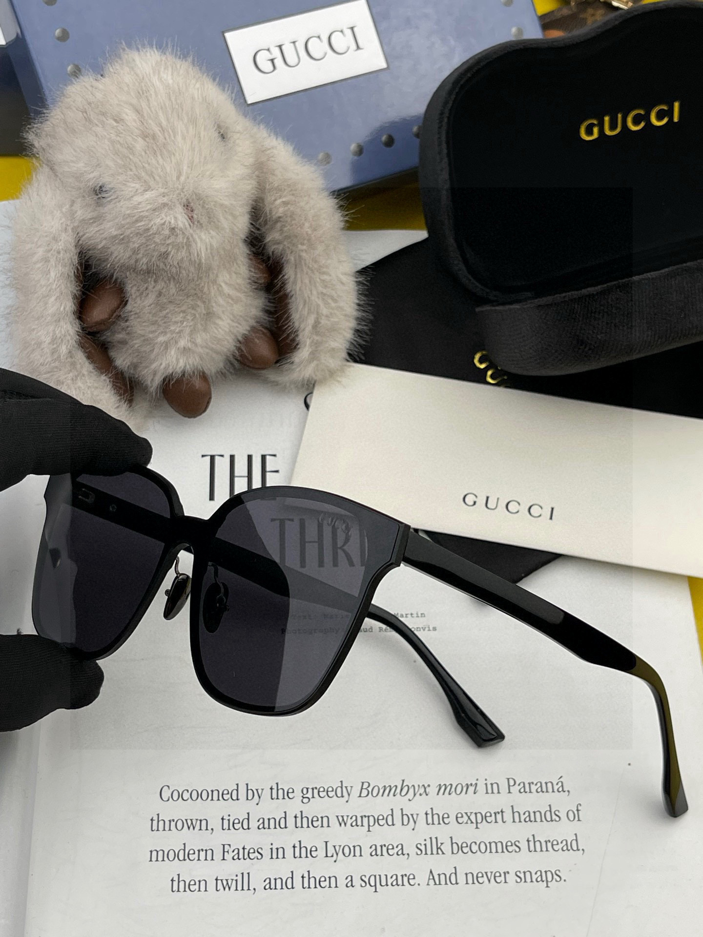  连体镜GUCCI2025开春新款一体镜 大框太阳镜男女同款 😎 
爆款大框尼龙太阳镜 超逼格超酷 
镜