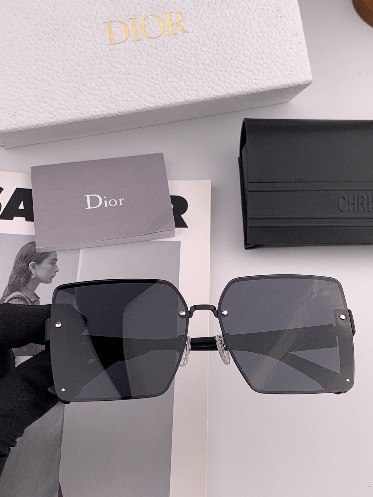 P228 DIOR 2025 Sunglasses: Stylish, Lightweight, Metal Frameless Design for Fashionable Women - 图片 3