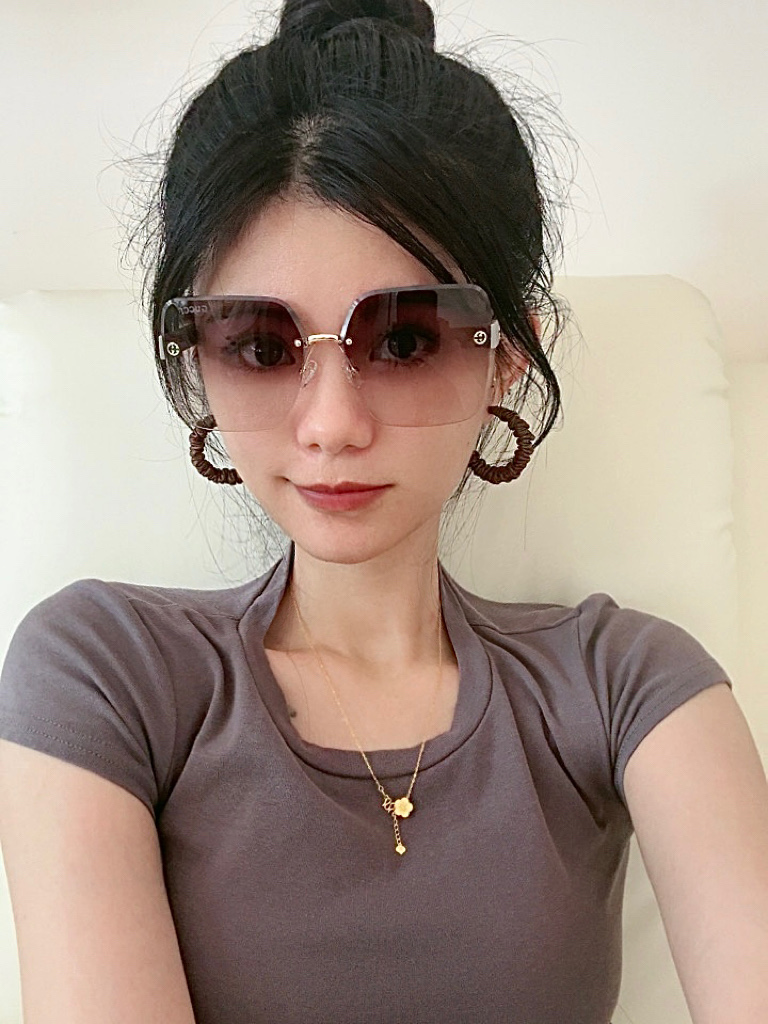  🔺 【GUCCI】2025开春新款 潮流爆款 时尚方框太阳镜 高品质 佩戴舒适 网红潮款墨镜 型号：G