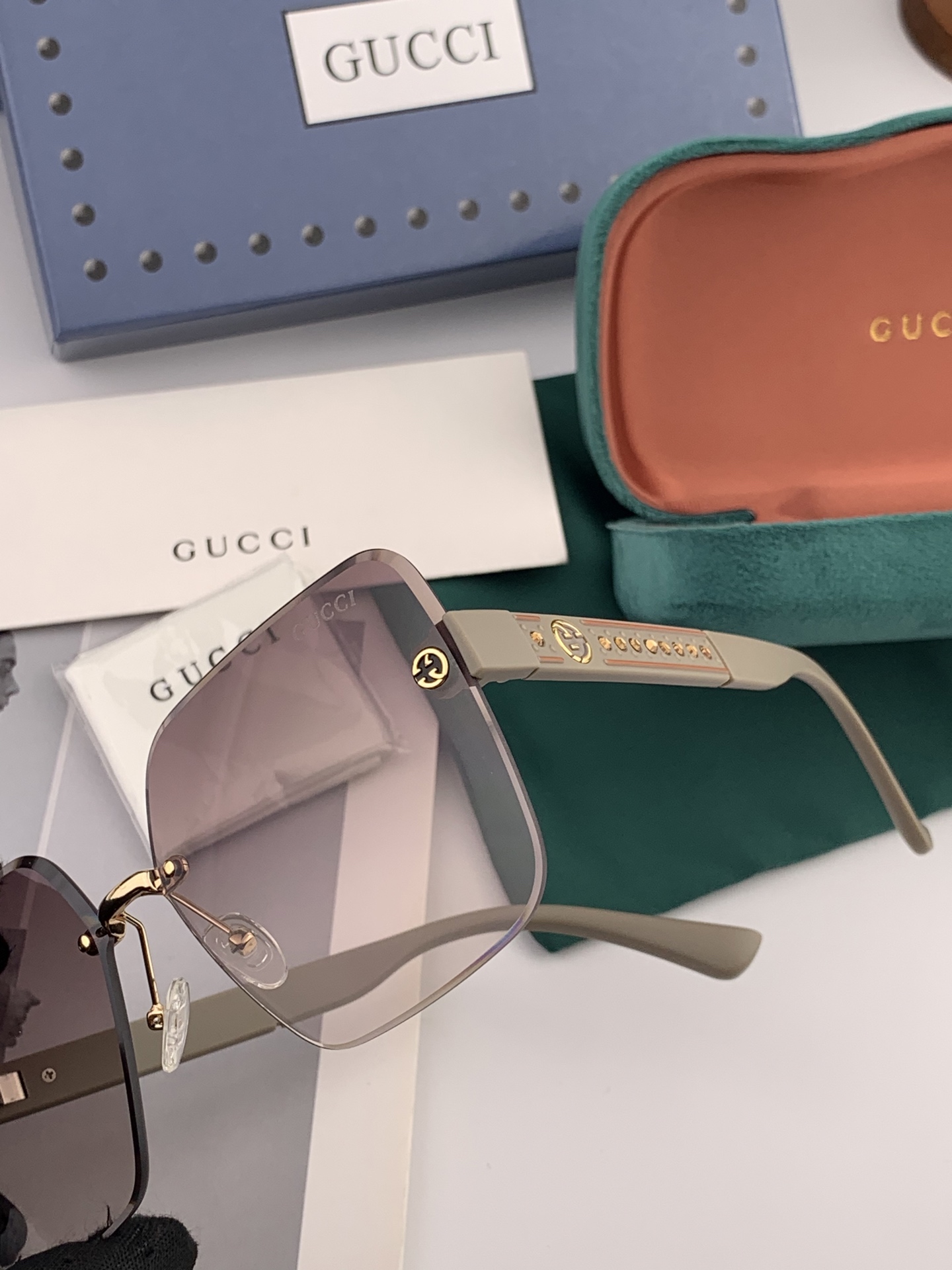  🔺 【GUCCI】2025开春新款 潮流爆款 时尚方框太阳镜 高品质 佩戴舒适 网红潮款墨镜 型号：G