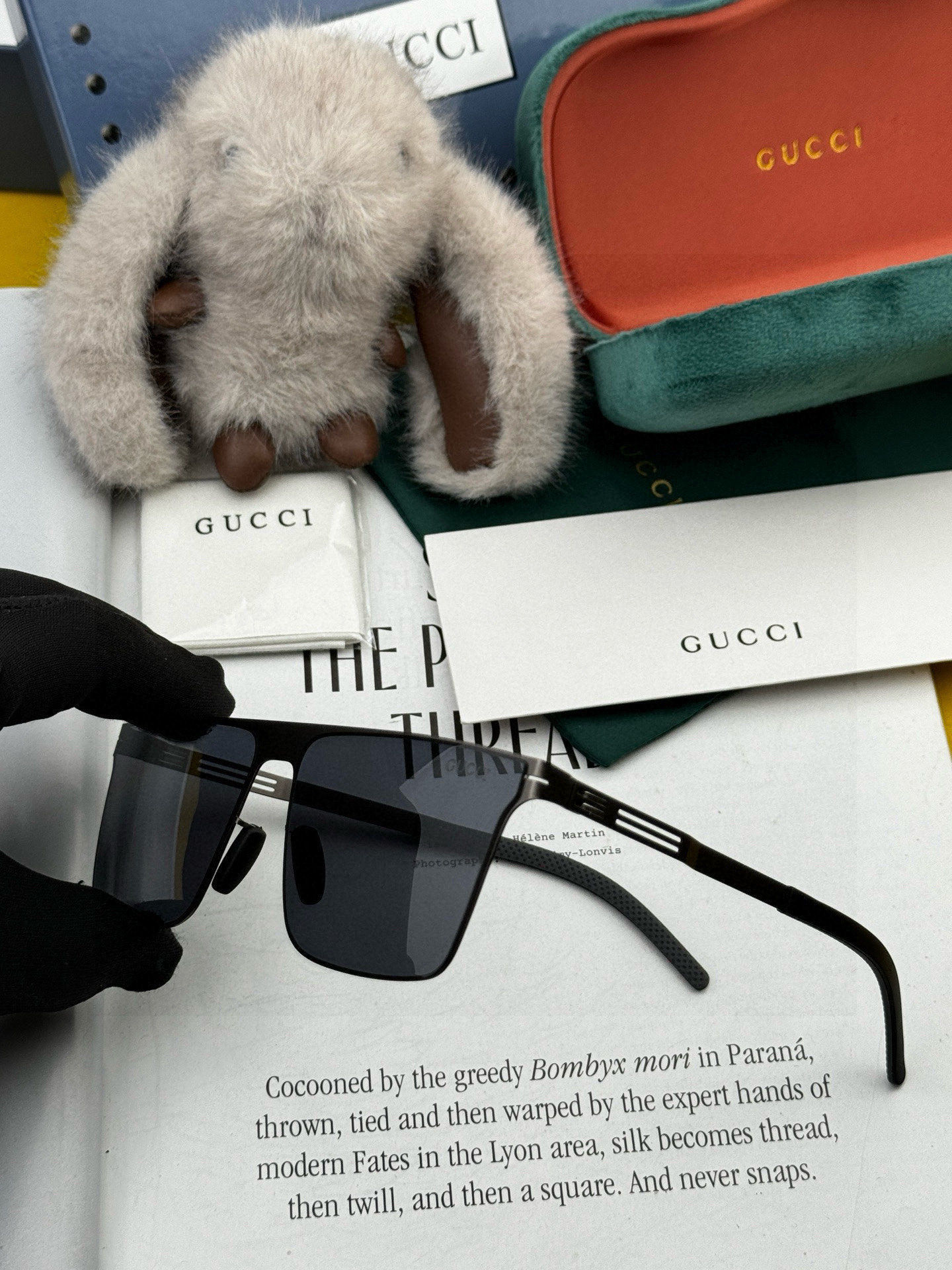 ♦️ GUCCI 2025新款男女情侣款太阳镜多边形墨镜iP电镀永不褪色 超轻超有弹性整幅眼镜无螺丝重要