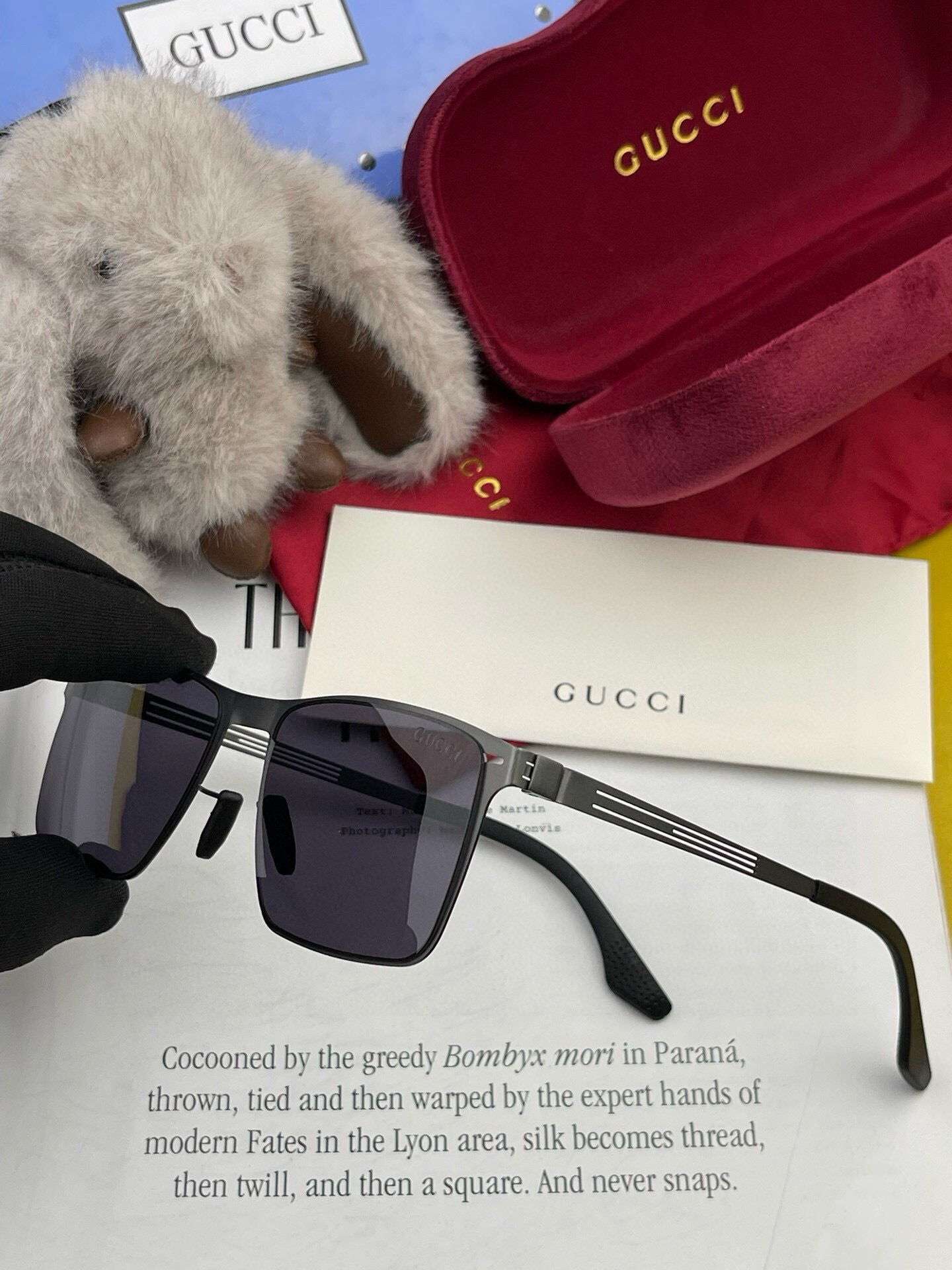 ♦️GUCCI 2025新款男女情侣款太阳镜多边形墨镜iP电镀永不褪色 超轻超有弹性整幅眼镜无螺丝重要的