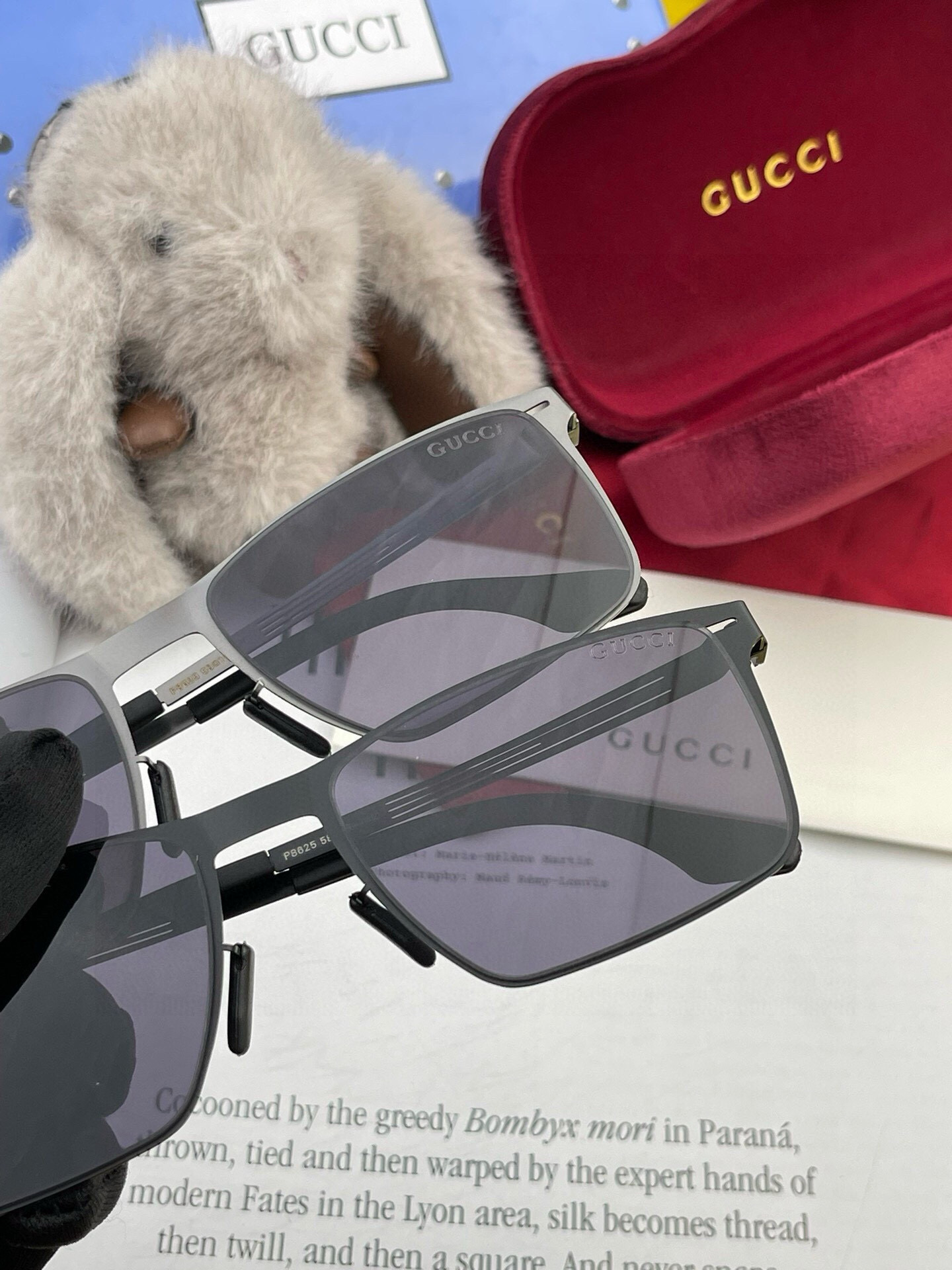 ♦️GUCCI 2025新款男女情侣款太阳镜多边形墨镜iP电镀永不褪色 超轻超有弹性整幅眼镜无螺丝重要的