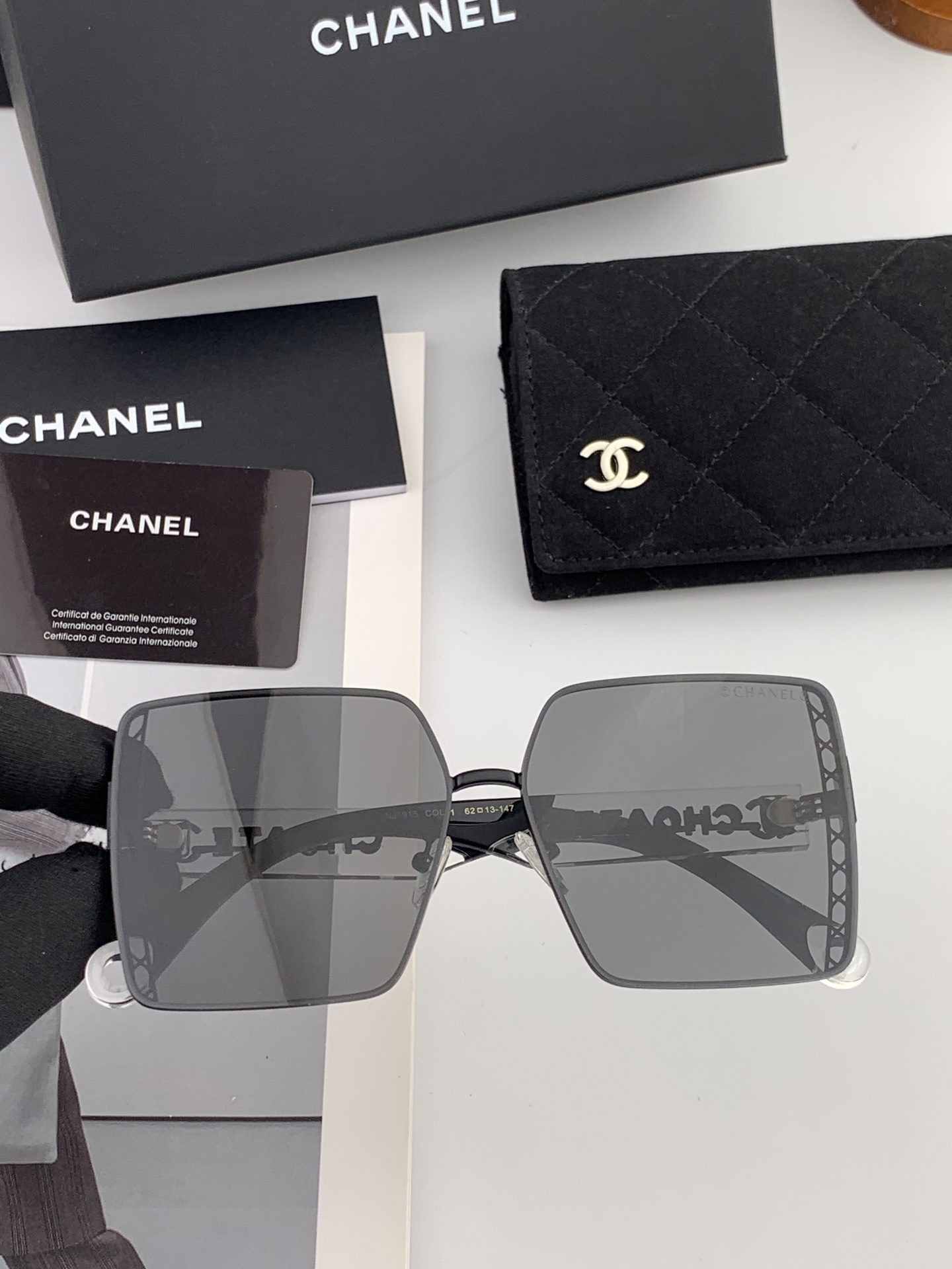 🔺 【香奈儿】2025开春新款 潮流爆款 时尚方框太阳镜 高品质 佩戴舒适 网红潮款墨镜 女士高清加厚偏