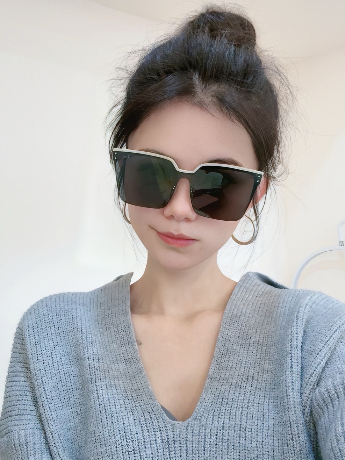 NO:370831,[DIOR nylon polarized one-piece sunglasses] 2025 new spring model trendy fashion square polarized sunglasses high quality comfortable to wear Internet celebrity trendy sunglasses women's high-definition nylon polarized sunglasses high quality TR frame Model CD2236 glasses sunglasses, glasses, dior19860909【DIOR尼龙偏光连体太阳镜】2025开春新款 潮流爆款 时尚方框偏光太阳镜 高品质 佩戴舒适 网红潮款墨镜 女士高清尼龙偏光太阳镜 高品质TR镜框 型号CD2236眼镜墨镜太阳镜,眼镜,dior,glasses