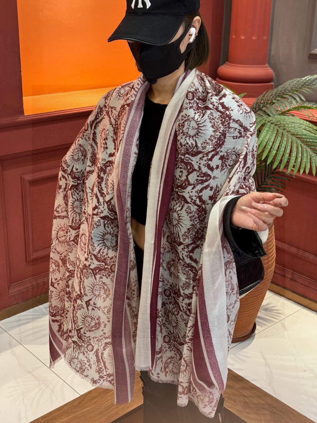 （会发光发亮的围巾）💃🏻💃🏻D家【D太阳女神银丝长巾】‼️抢‼️VI价🉐️推荐 ‼️👍下手一定要快【高端