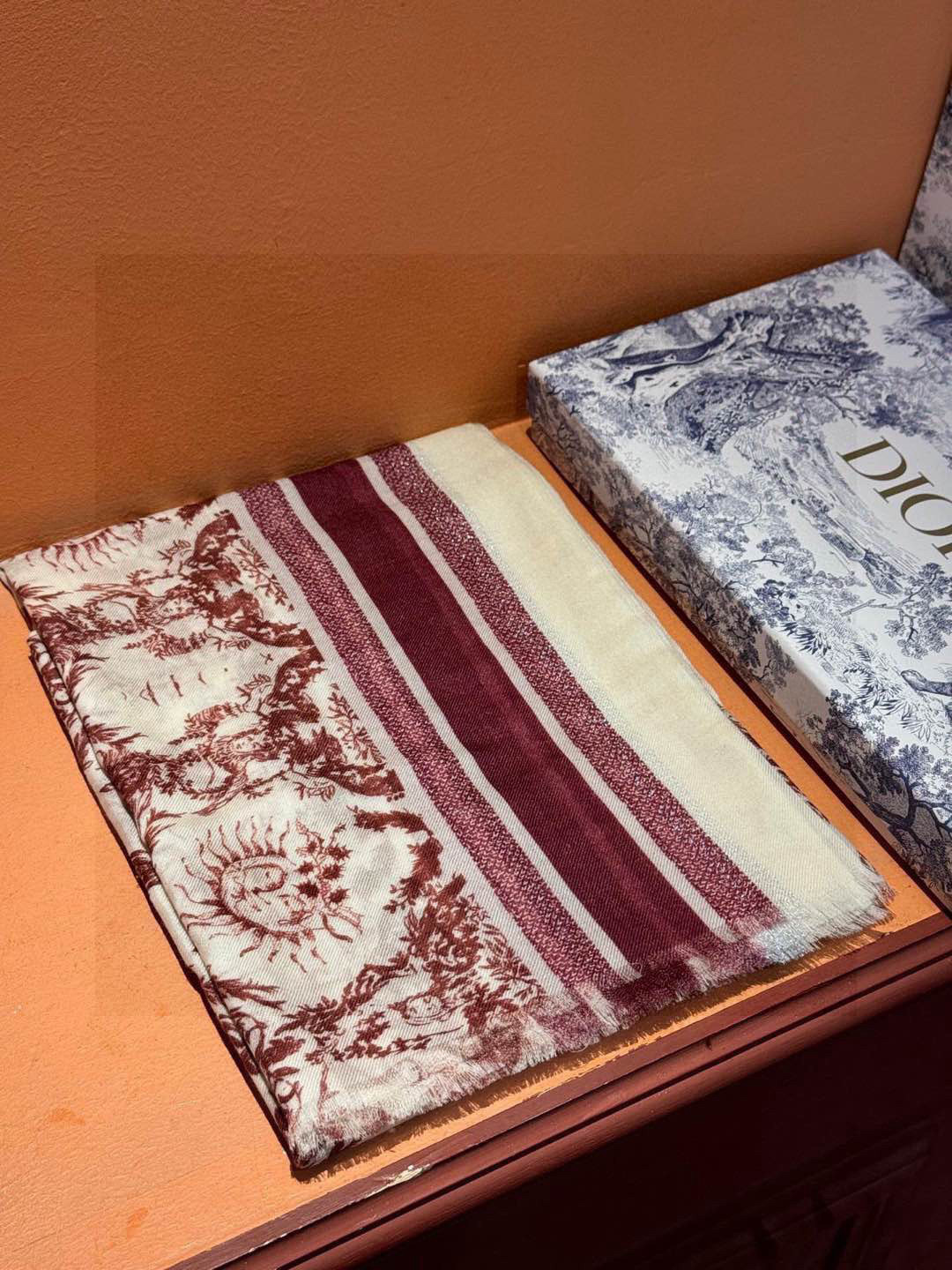 （会发光发亮的围巾）💃🏻💃🏻D家【D太阳女神银丝长巾】‼️抢‼️VI价🉐️推荐 ‼️👍下手一定要快【高端