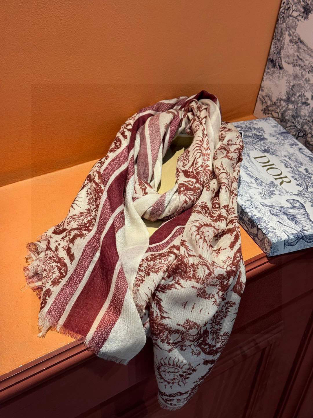 （会发光发亮的围巾）💃🏻💃🏻D家【D太阳女神银丝长巾】‼️抢‼️VI价🉐️推荐 ‼️👍下手一定要快【高端