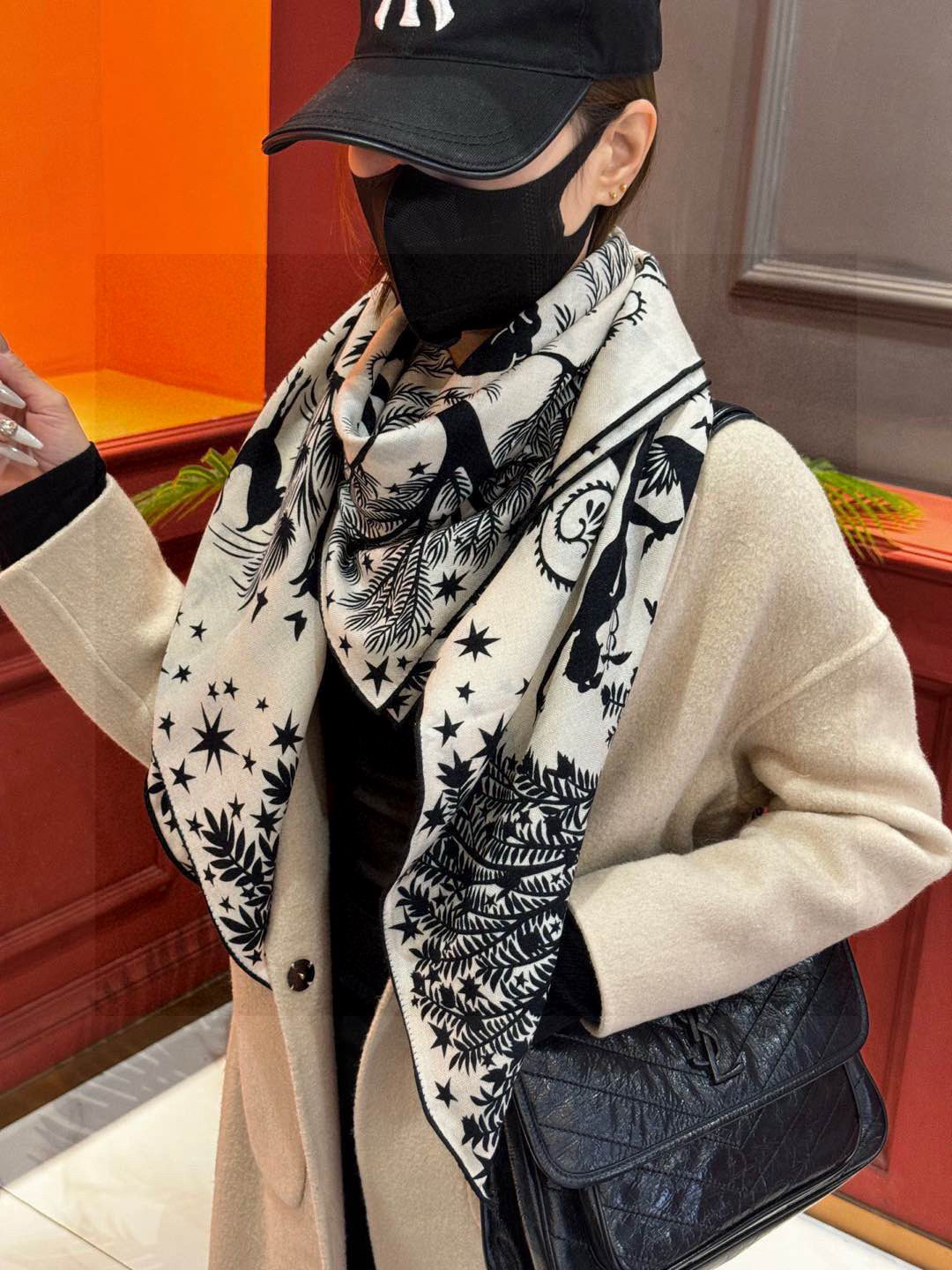 羊绒新款🆕👏👏买了都说好看‼️推荐💕爱马仕双面同色羊绒方巾【玛雅森林双面同色140】，顶级工艺超值‼️爱